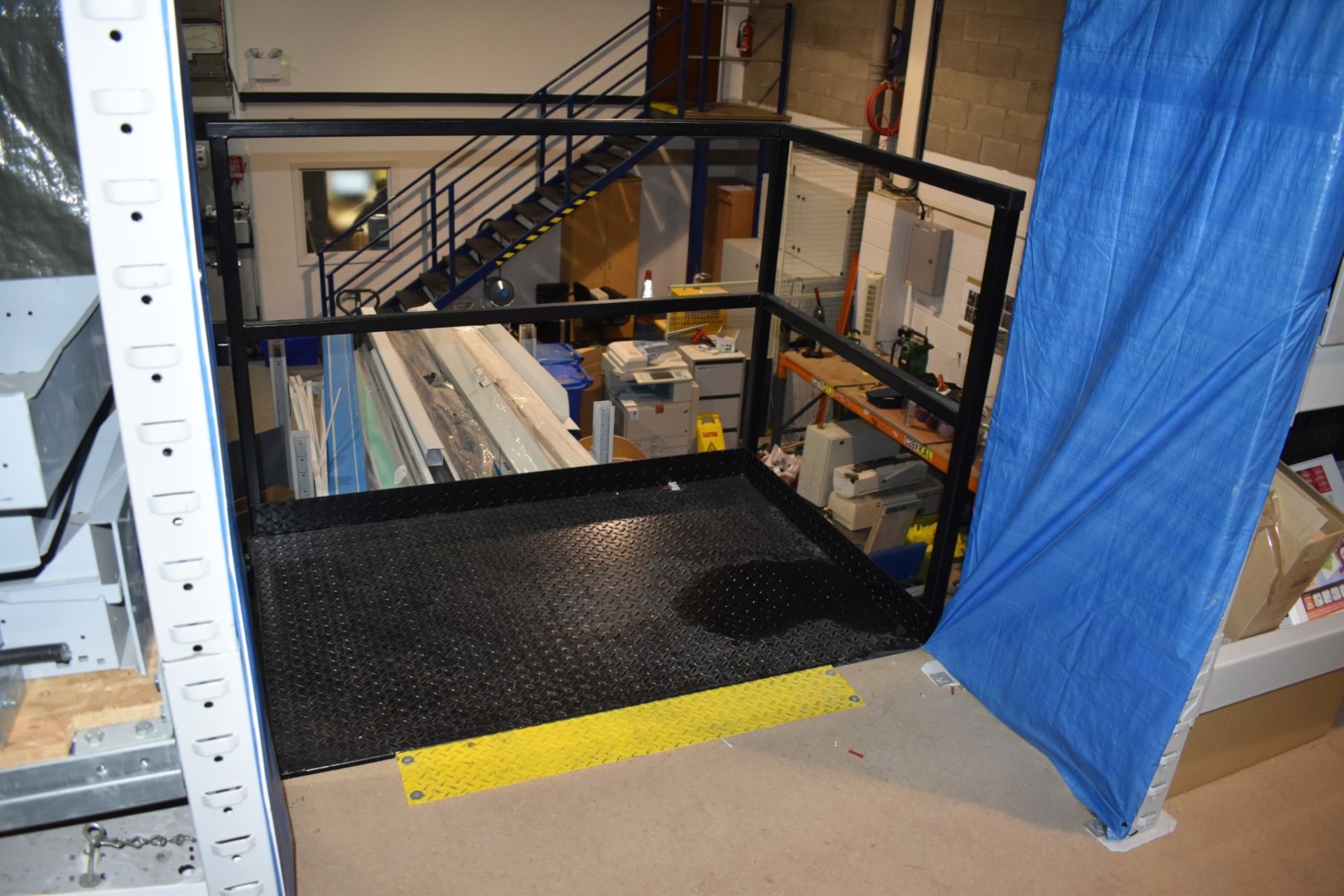 1 x Mezzanine Floor With Integrated Racking Shelving System Size H473 x W360 x L870 cms - Image 21 of 25