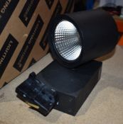 6 x Lighting Motions T2 LED Track Lights Unused Overstock PME336