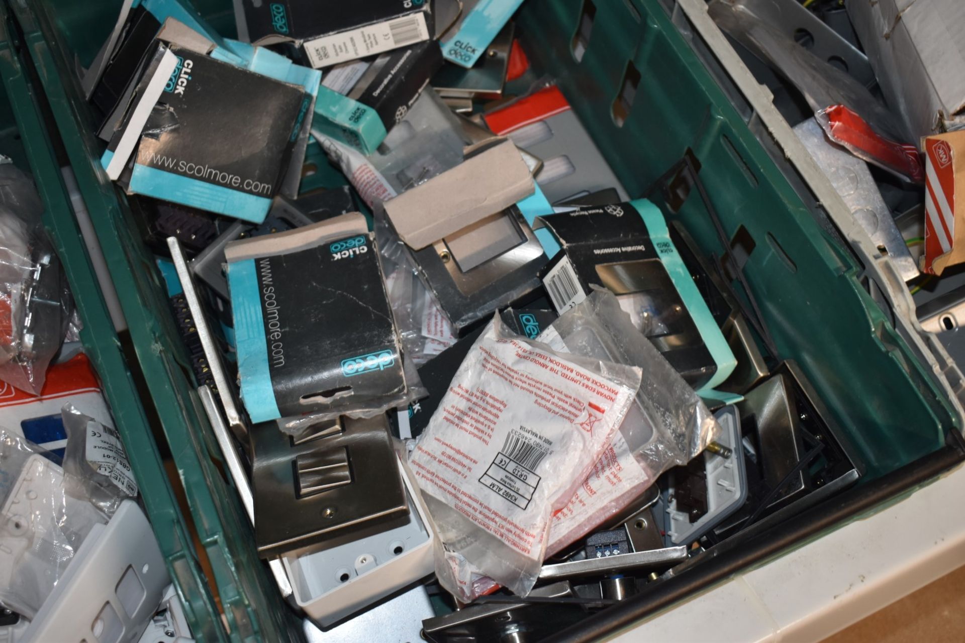 1 x Assorted Collection of Items in Seven Crates - Metal Plug Boxes, Gland Kits, Light Switches - Image 10 of 17