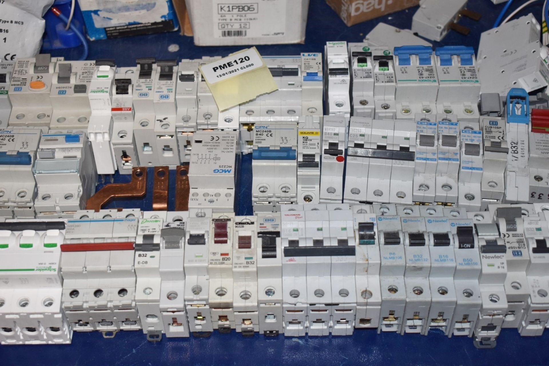 1 x Large Collection of Various Circuit Breakers - Image 14 of 21