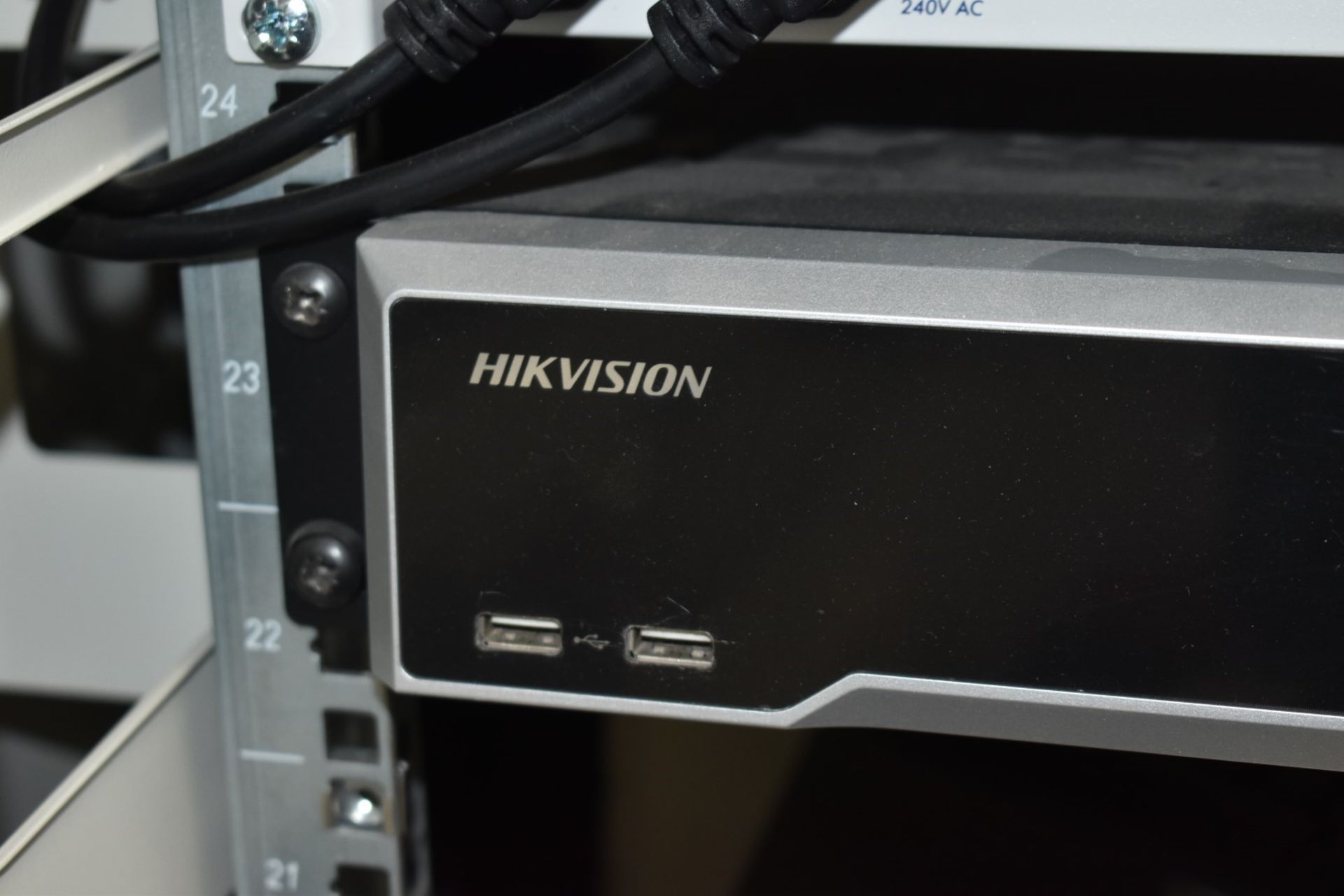 1 x Hikvision DS7716NII4/16P 16 Channel CCTV POE Network Video Recorder With 9 x Hikevision CCTV - Image 3 of 7