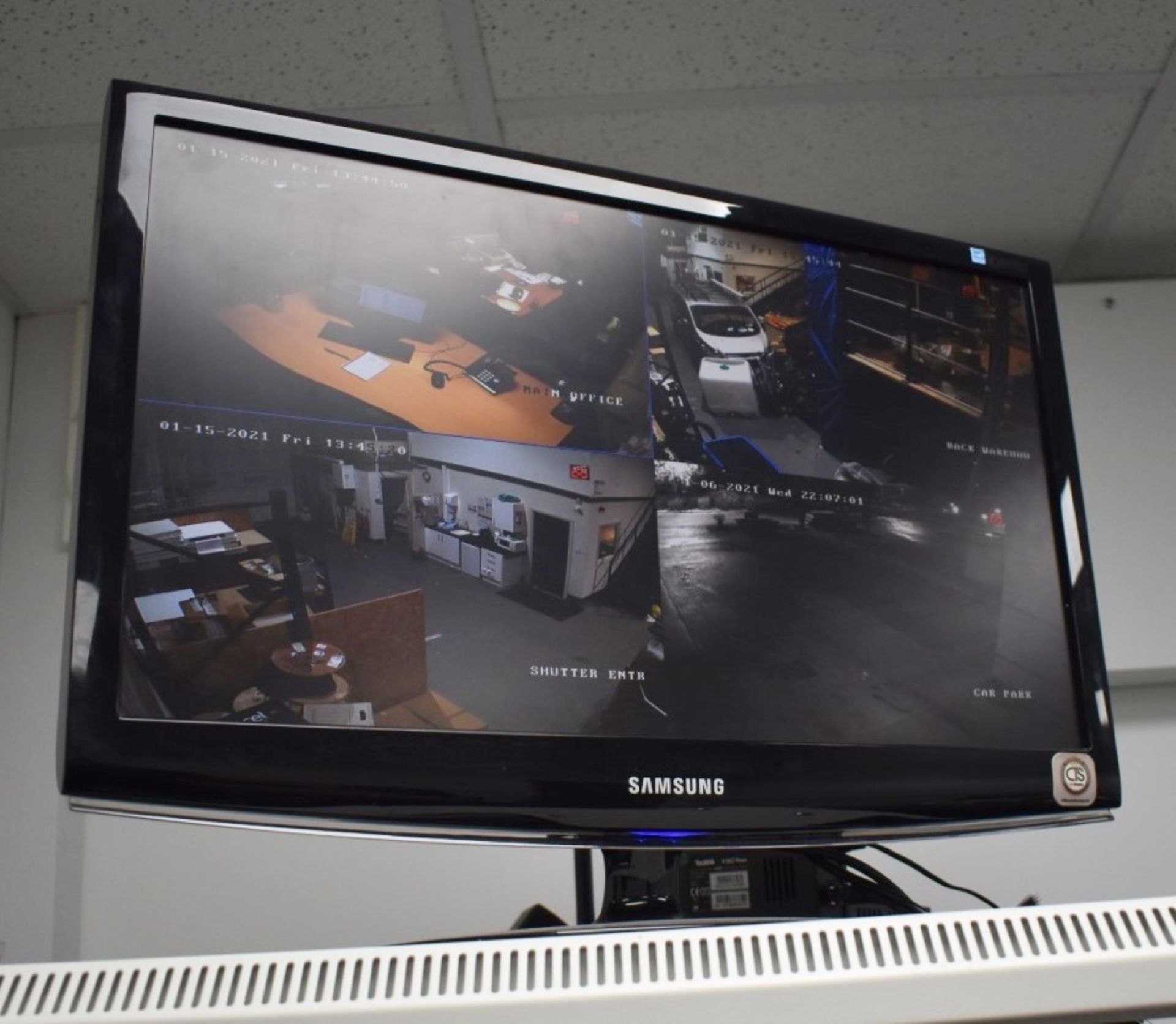 1 x Samsung 24 Inch Computer / CCTV Monitor PME