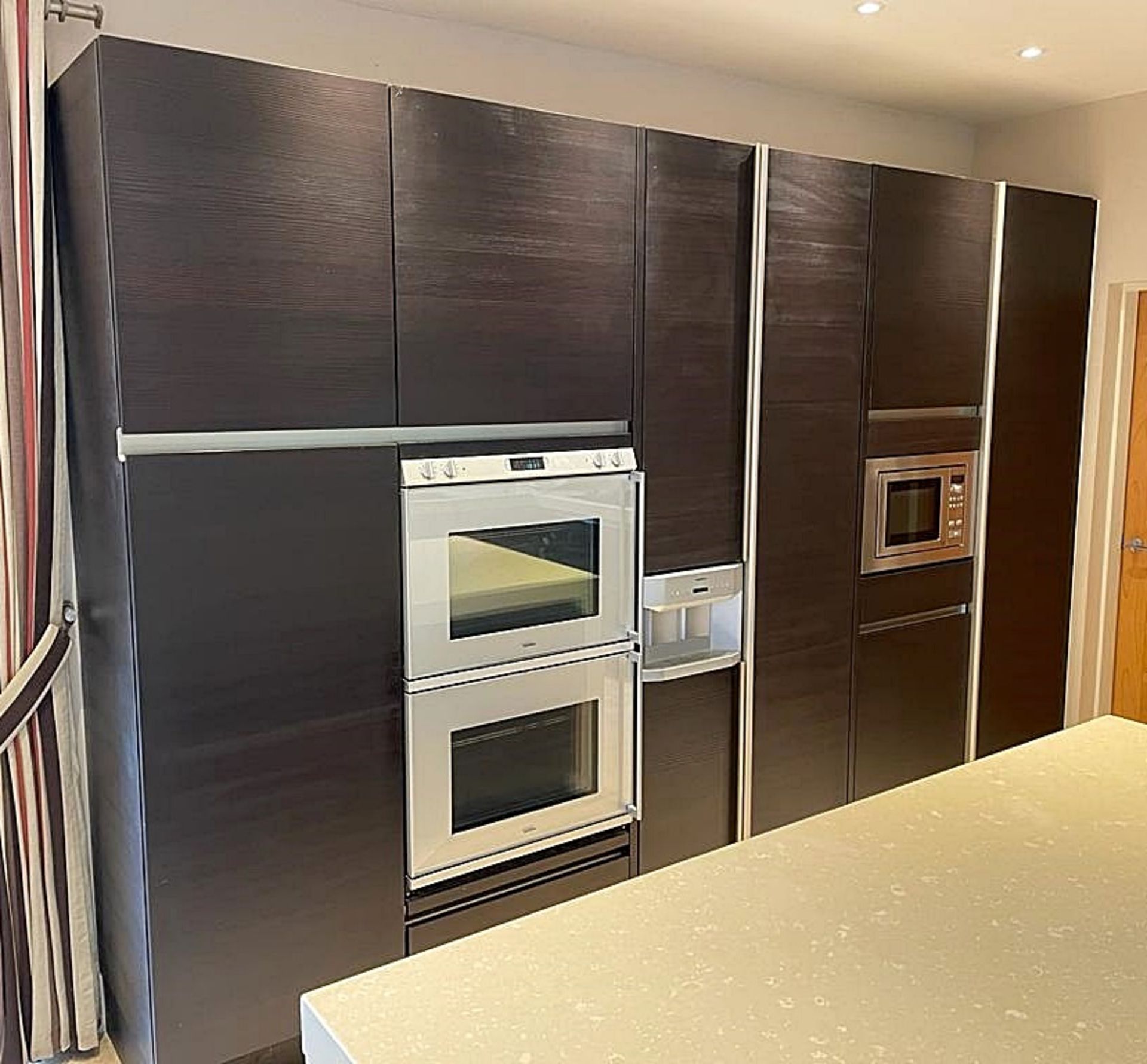 1 x Bespoke SIEMATIC Fitted Kitchen With Gaggenau Appliances, Silstone Worktops, Central Island - Image 2 of 83