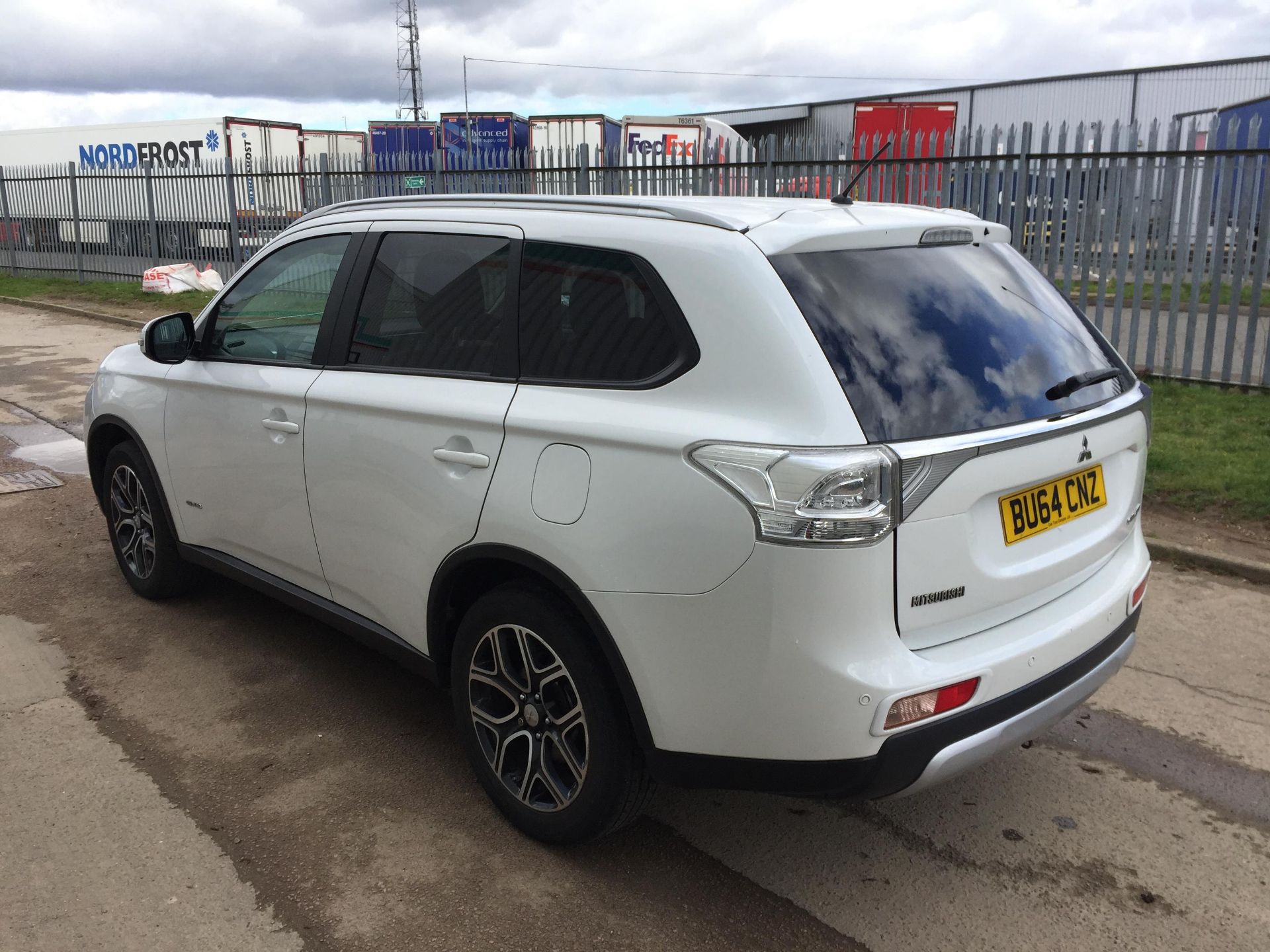 2014 Mitsubishi Outlander Gx3 Di-D 2.3 5Dr SUV - CL505 - NO VAT ON THE HAMMER - Locatio - Image 7 of 20