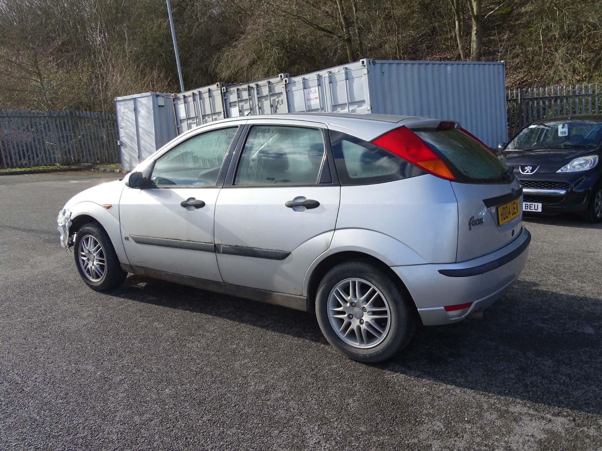 2004 Ford Focus 1.6 i 16v LX Hatchback 5dr - CL505 - NO VAT ON THE HAMM - Image 10 of 12