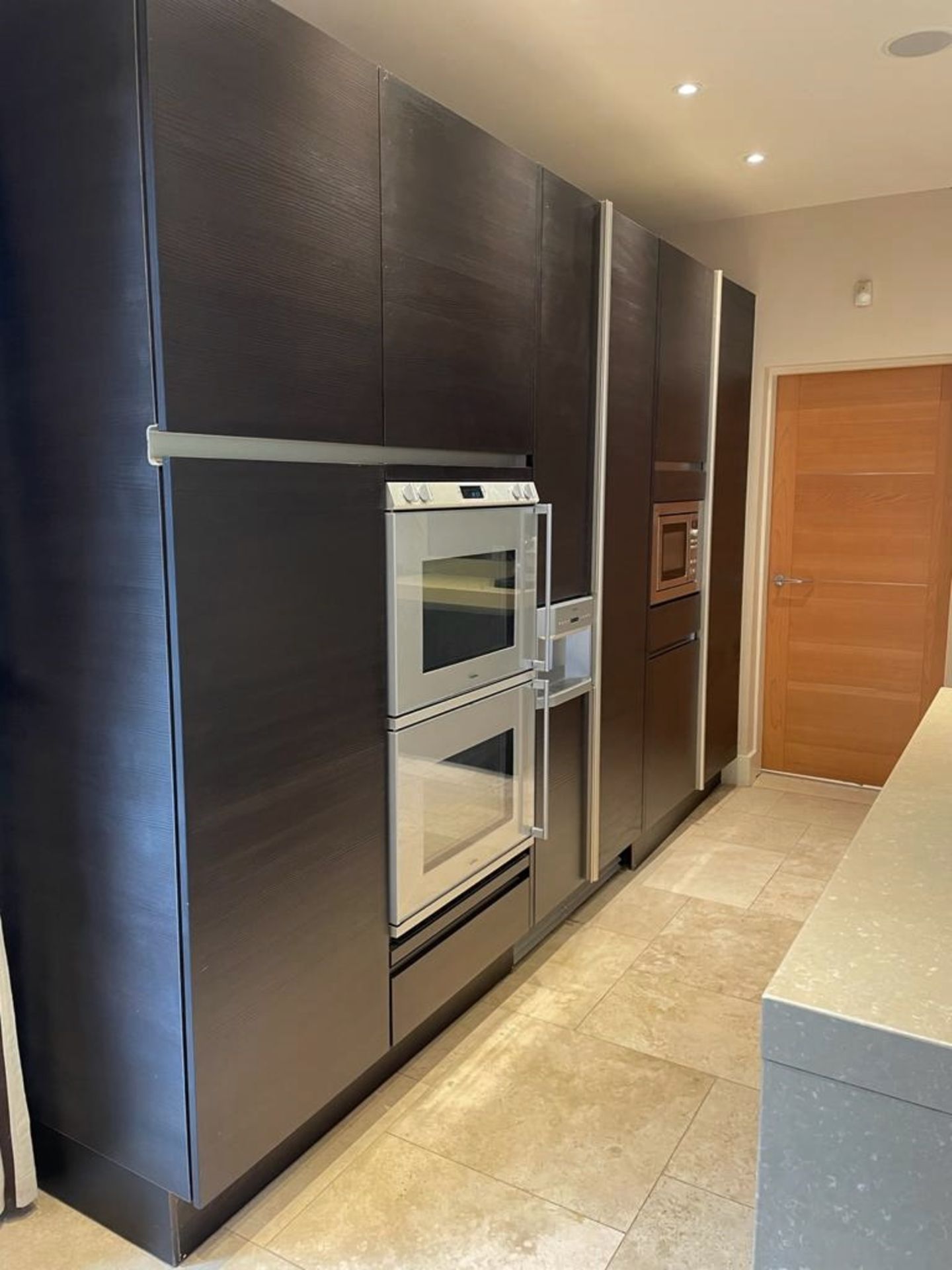 1 x Bespoke SIEMATIC Fitted Kitchen With Gaggenau Appliances, Silstone Worktops, Central Island - Image 50 of 83