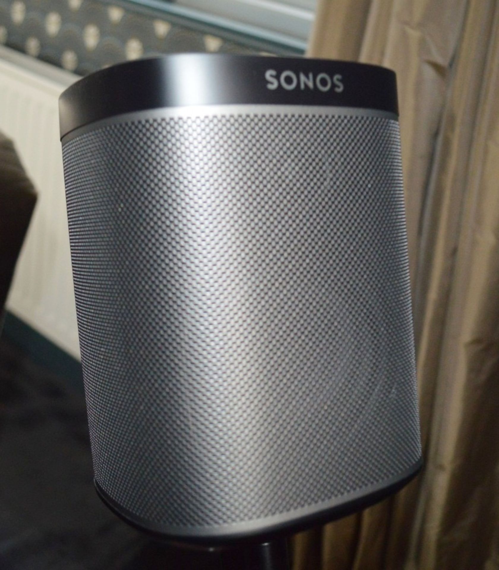 A Pair Of Sonos Play:1 Compact Wireless Smart Speakers On Stands - Total Height 97cm - NO VAT - Image 3 of 6