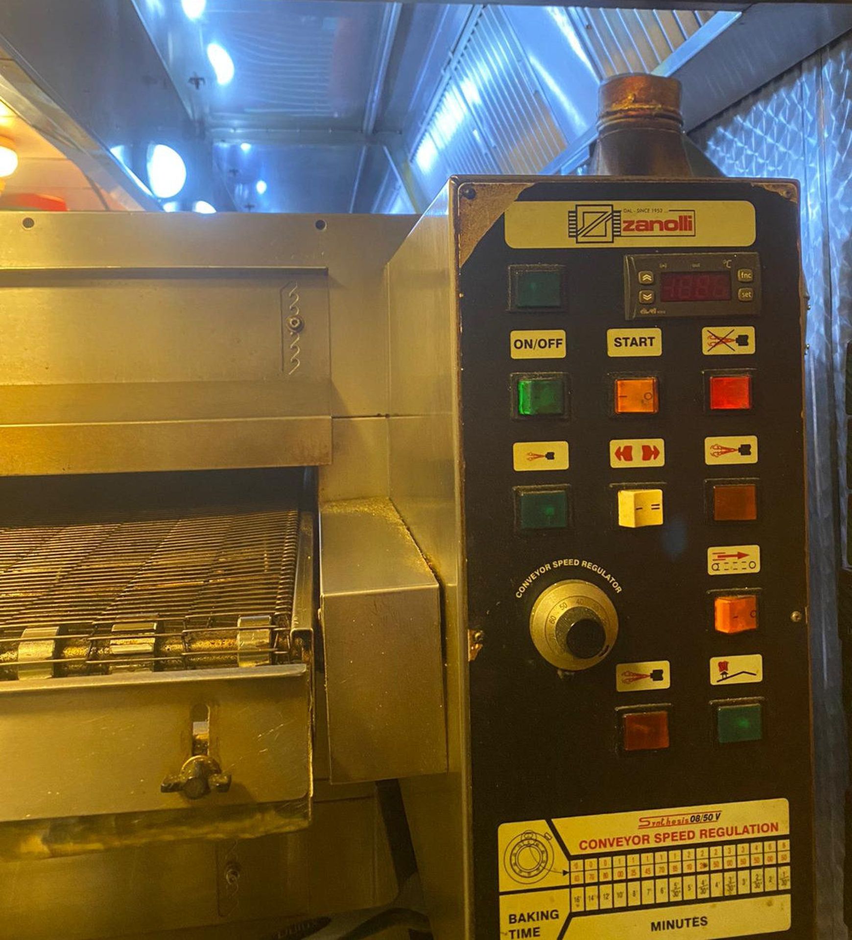 1 x Zanolli Synthesis 08/50 V Conveyor Pizza Oven - Requires repair - CL633 - Location: - Image 4 of 7