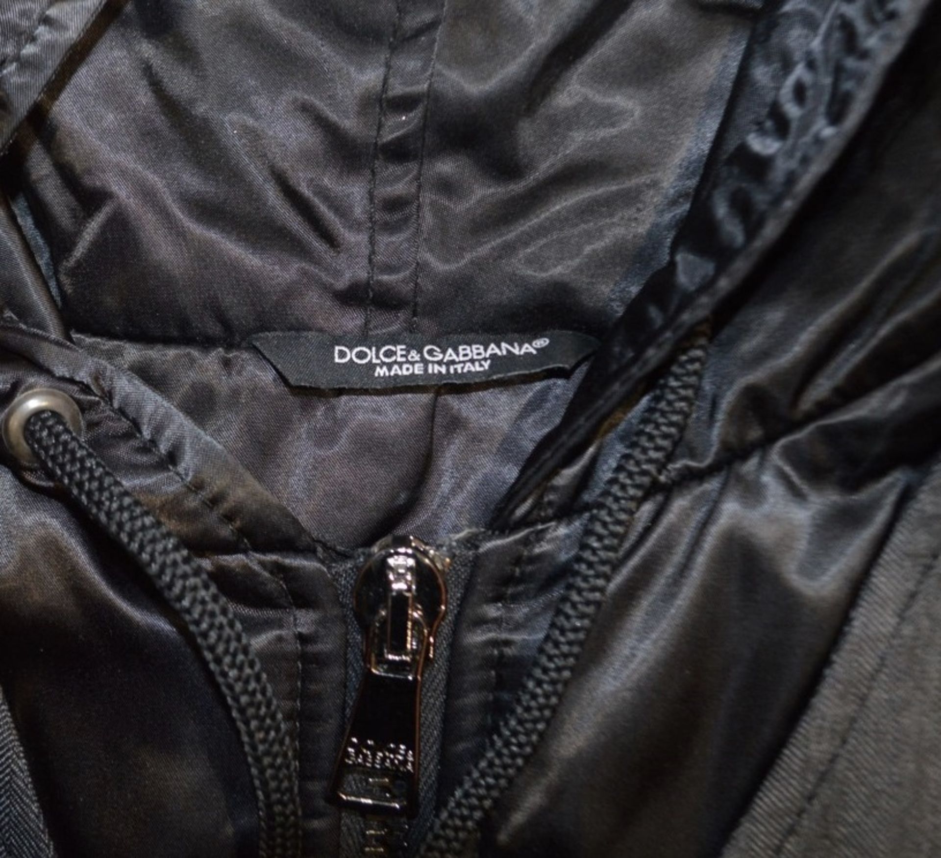 1 x Men's Genuine Dolce & Gabbana Hooded Gilet In Black & Grey - Size: 50 - Image 4 of 9