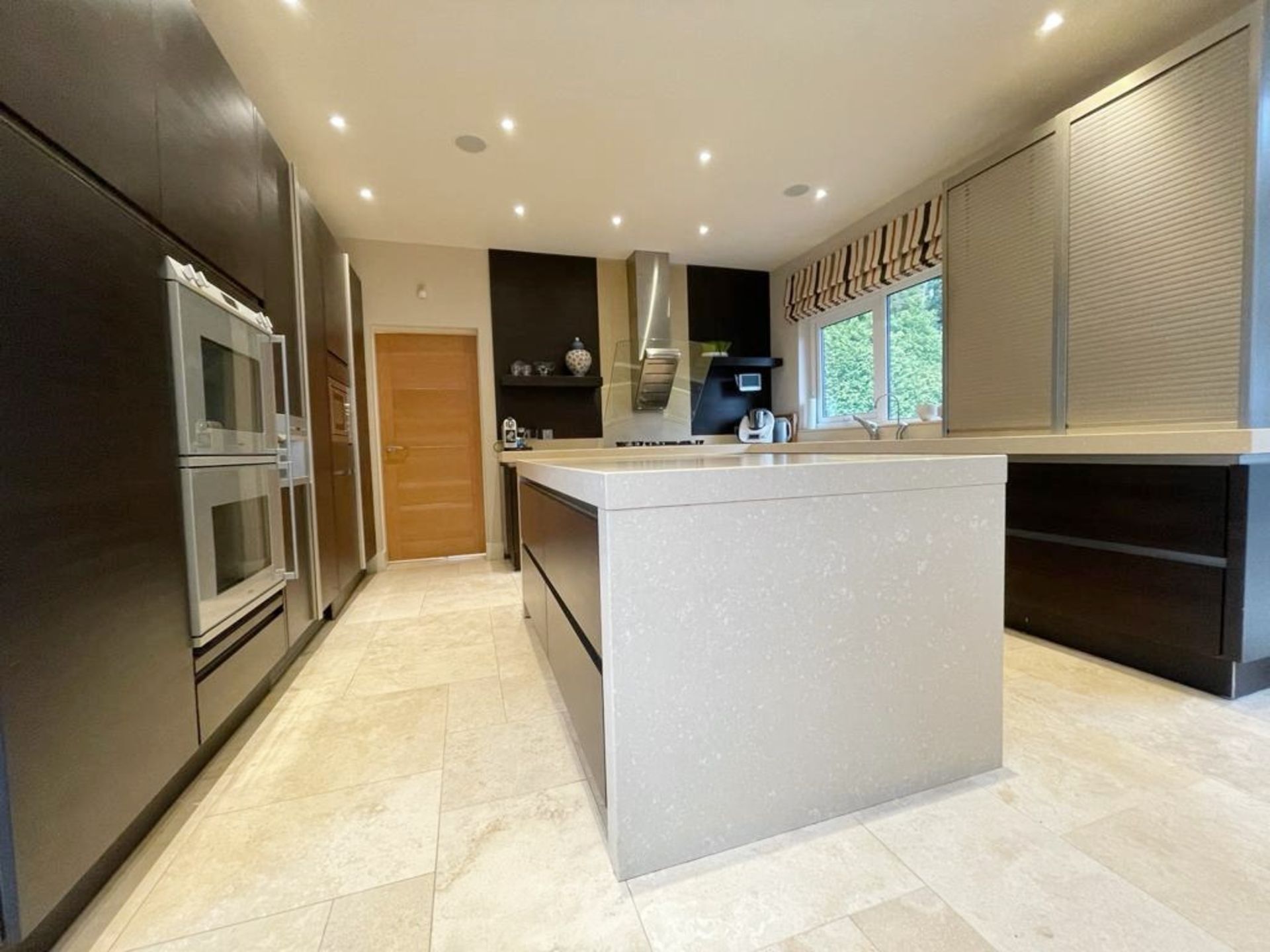 1 x Bespoke SIEMATIC Fitted Kitchen With Gaggenau Appliances, Silstone Worktops, Central Island - Image 79 of 83