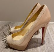 1 x Pair Of Genuine Christain Louboutin High Heel Shoes In Light Pink - Size: 36 - Preowned in Very
