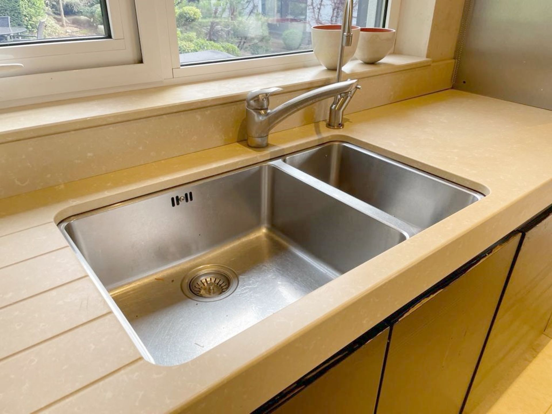 1 x Bespoke SIEMATIC Fitted Kitchen With Gaggenau Appliances, Silstone Worktops, Central Island - Image 78 of 83