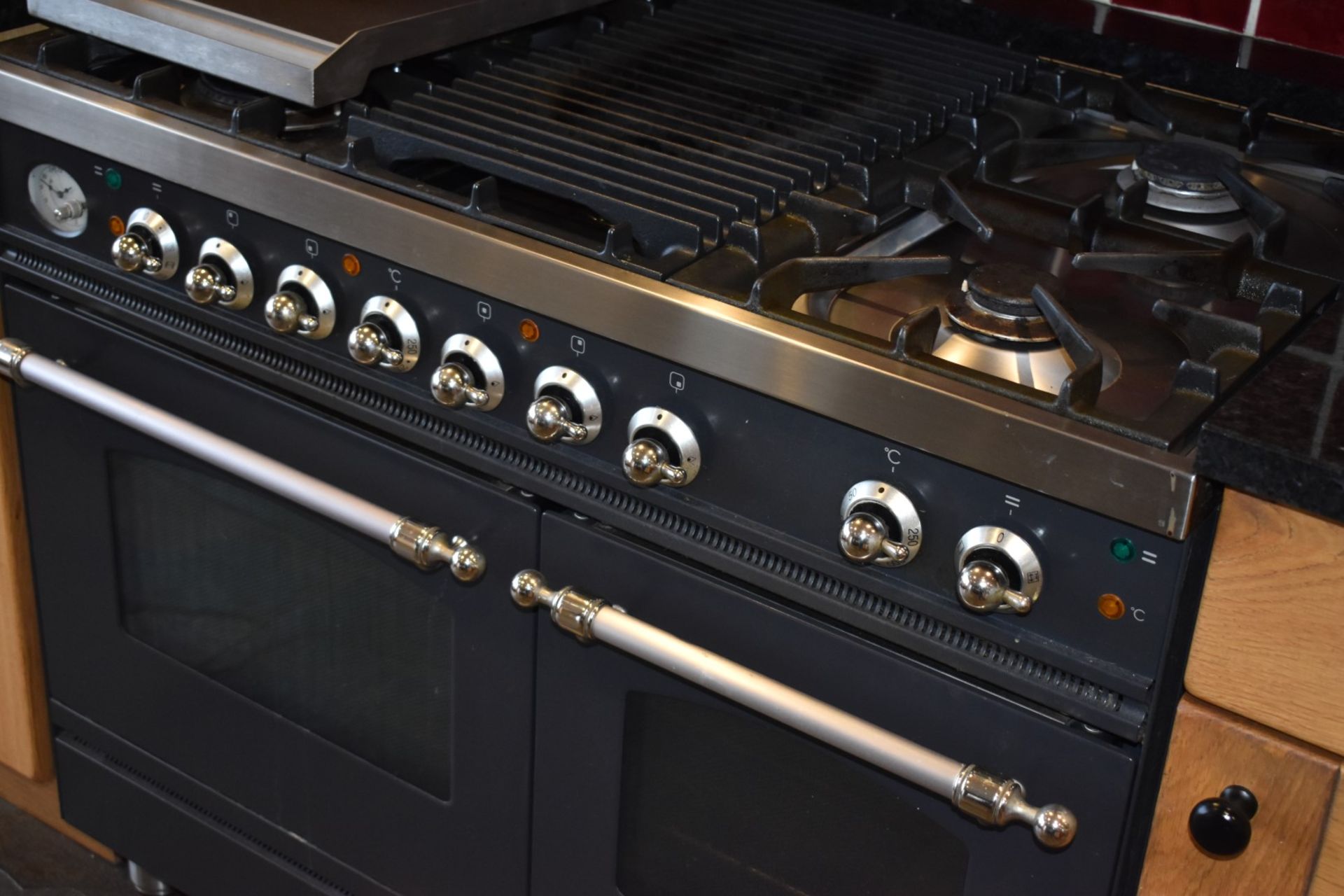 1 x Britannia 100cm Range Cooker With Griddle and Hotplate - G20 Gas - Location: Macclesfield - Image 5 of 17