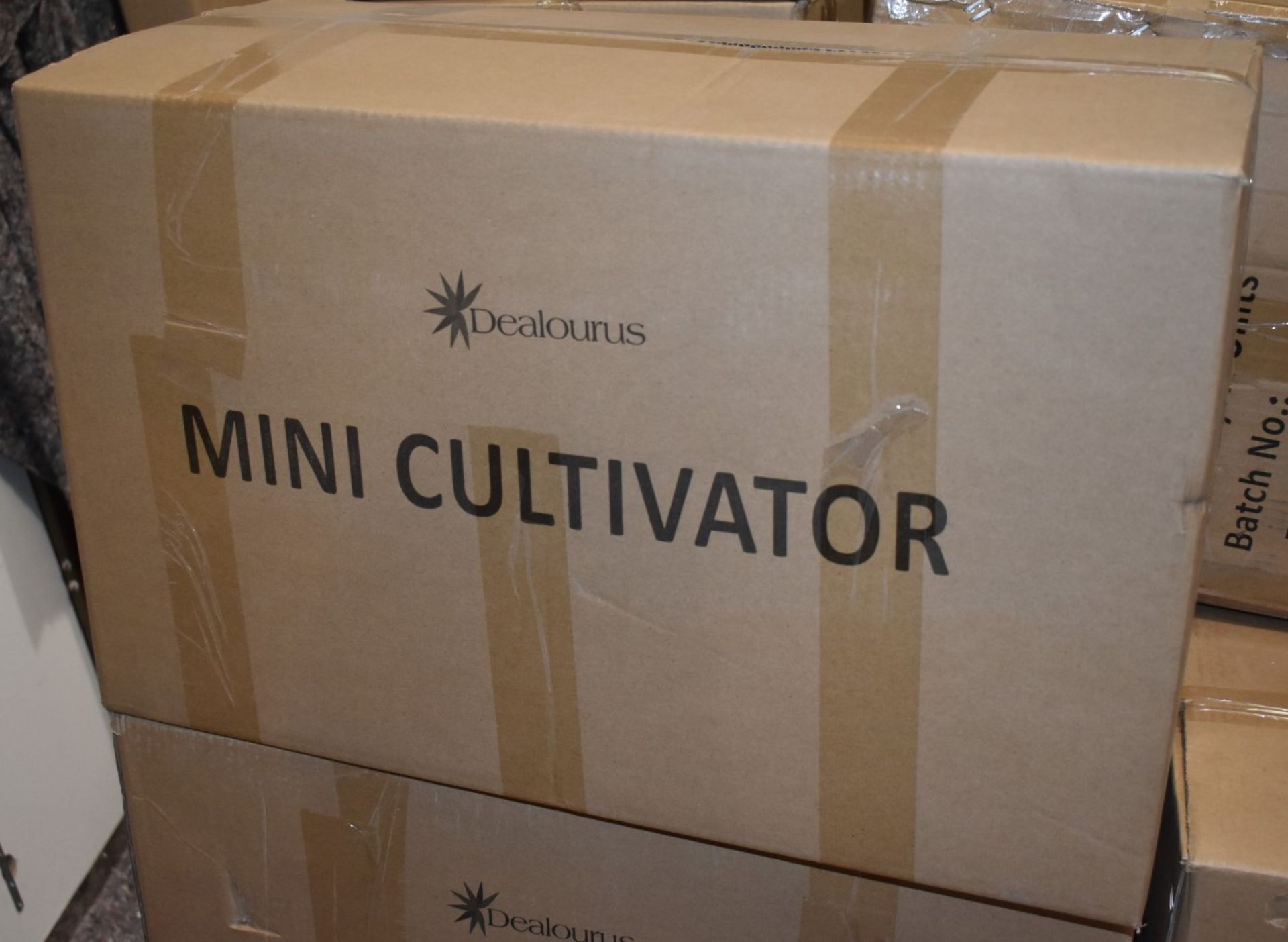 1 x High Performance 52cc Petrol Garden Cultivator - Mini Garden Tiller & Rotavator - Brand New - Image 4 of 8