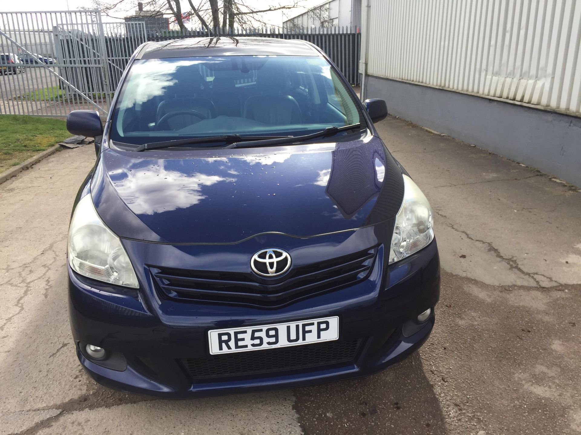 2009 Toyota Verso T spirit D-4D 2.0 5Dr MPV - CL505 - NO VAT ON THE HAMMER - Locatio - Image 8 of 24