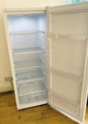 1 x BEKO Upright Fridge - NO VAT ON THE HAMMER - Ref: G/FLR - CL630 - Location: Hale,