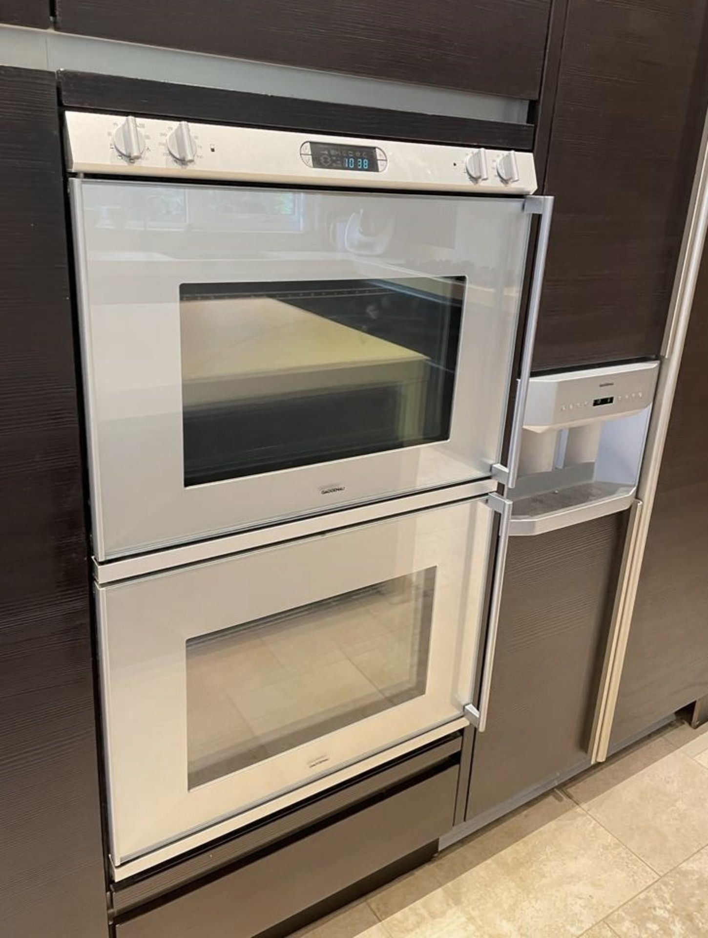 1 x Bespoke SIEMATIC Fitted Kitchen With Gaggenau Appliances, Silstone Worktops, Central Island - Image 74 of 83