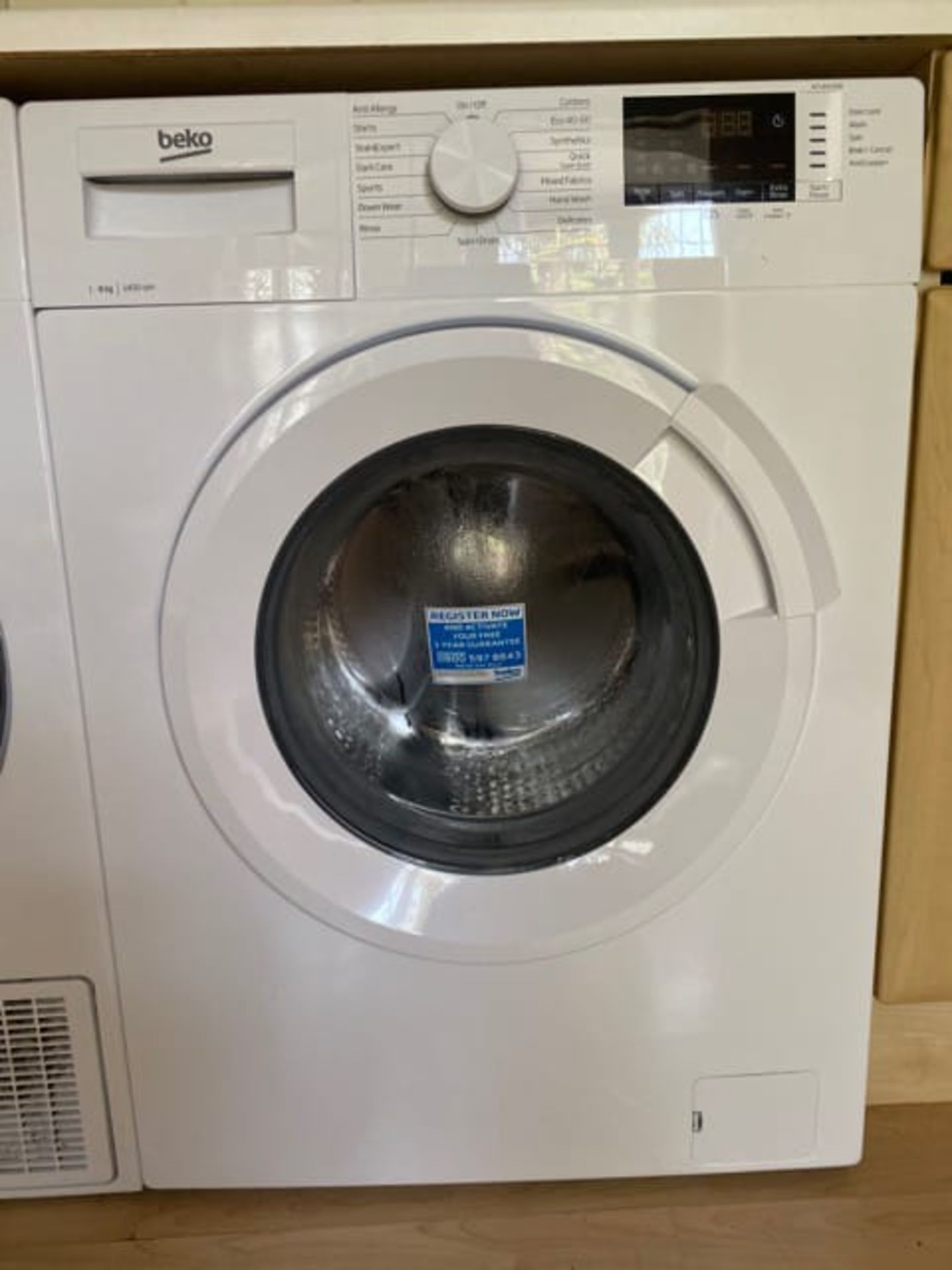 1 x BEKO Freestanding 8kg 1400rpm Washing Machine - Model: WTL84131 - NO VAT ON THE HAMMER - Ref: - Image 4 of 4