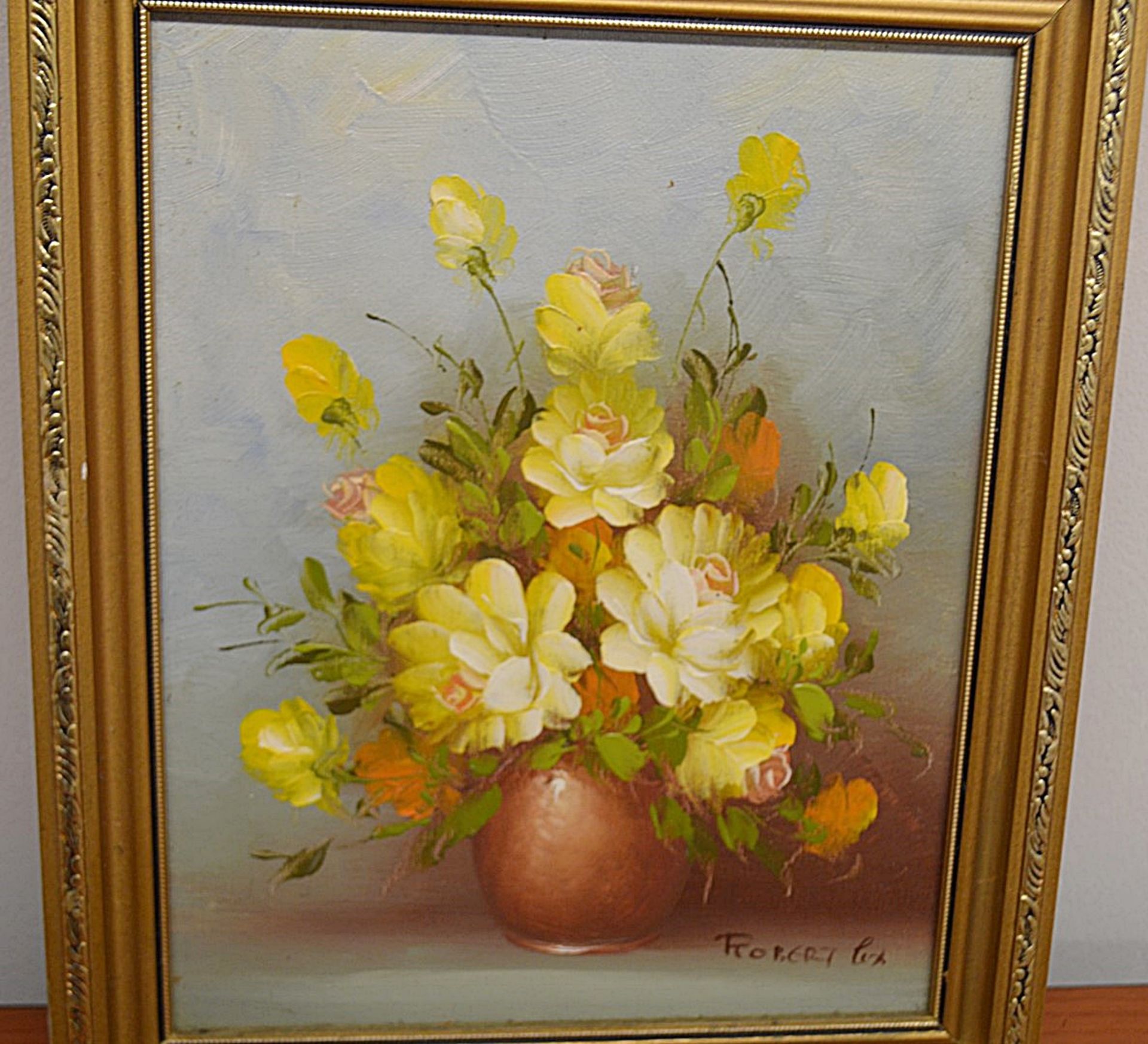 1 x Original Oil Painting Of Flowers On Board - Signed By The Artist - Dimensions: 25 x 30cm - - Image 6 of 6