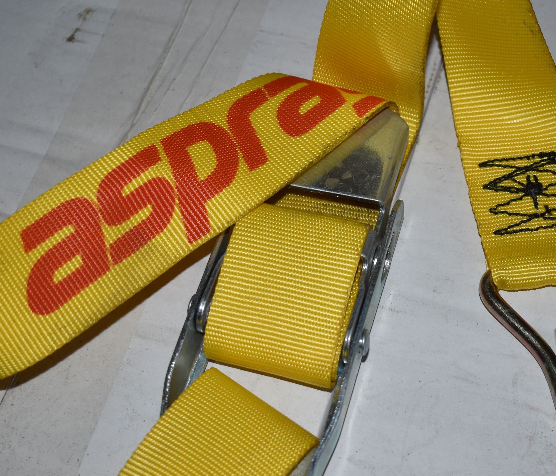 6 x TRP Load Control Cargo Vehicle Straps - 4m Length - CL622 - Ref JPR121 WH1 - Location: - Image 2 of 5