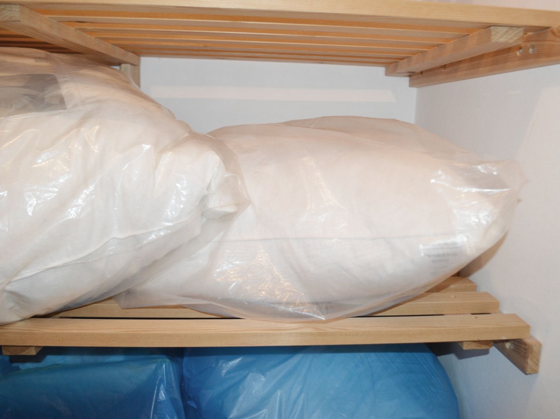 Assorted Collection Of Bedding Including Down Filled Duvets, Covers, Pillows - NO VAT - Image 5 of 11
