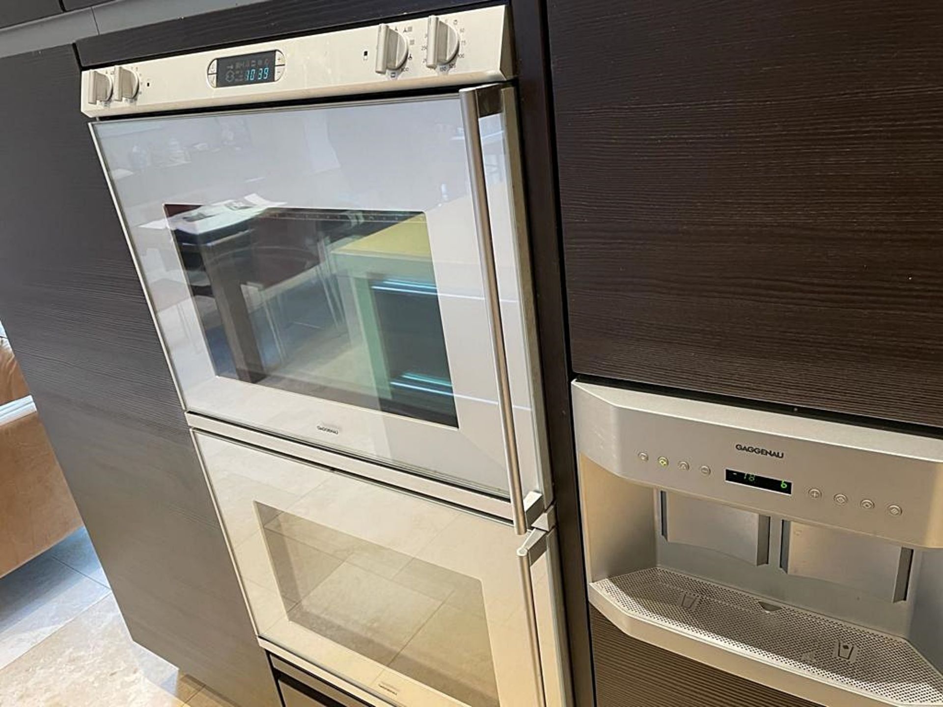 1 x Bespoke SIEMATIC Fitted Kitchen With Gaggenau Appliances, Silstone Worktops, Central Island - Image 66 of 83