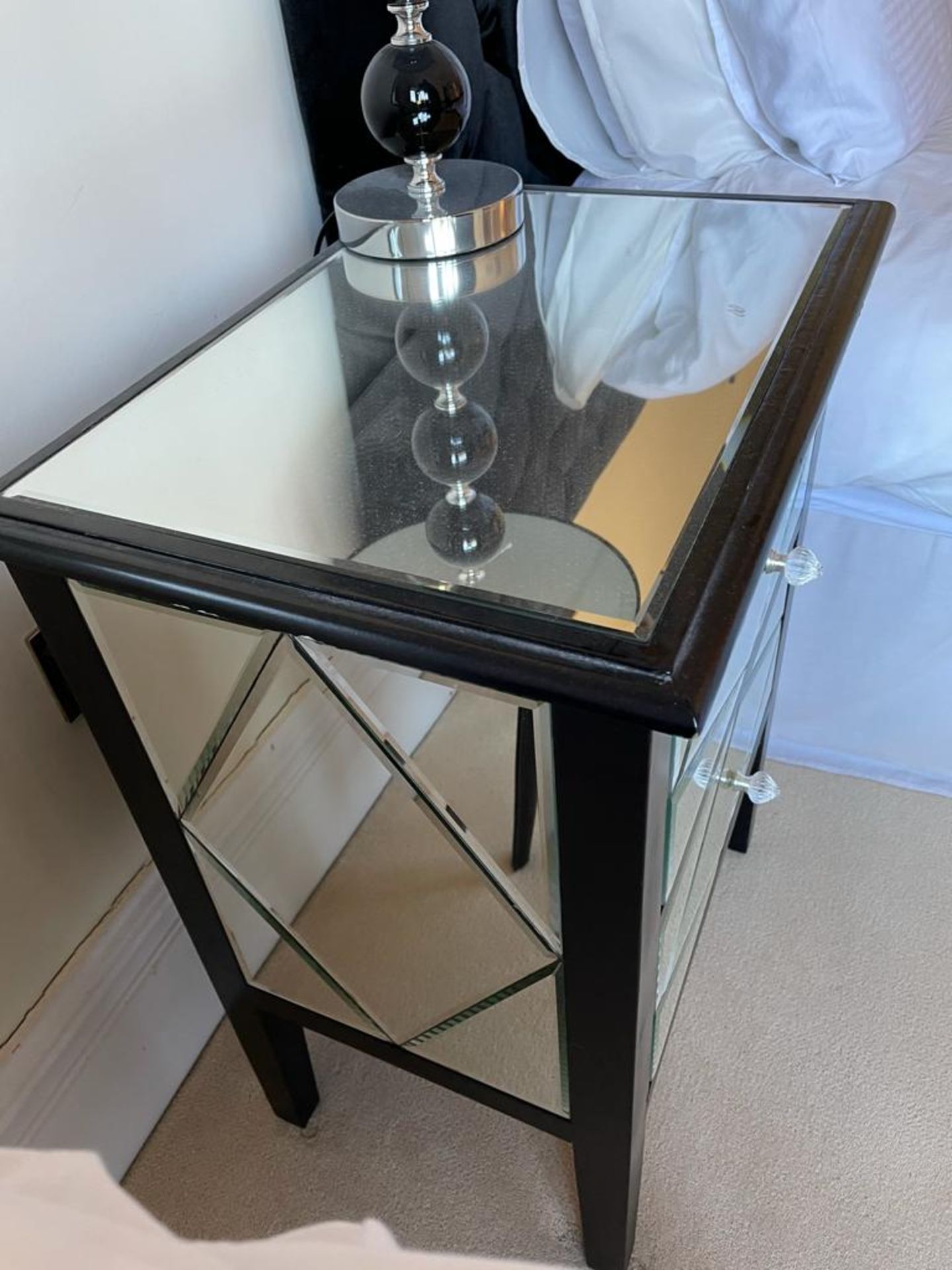 2 x Mirrored Bedside Tables Black Finish - Size: H67 x W51 x D35 cms - NO VAT ON THE HAMMER - - Image 8 of 8