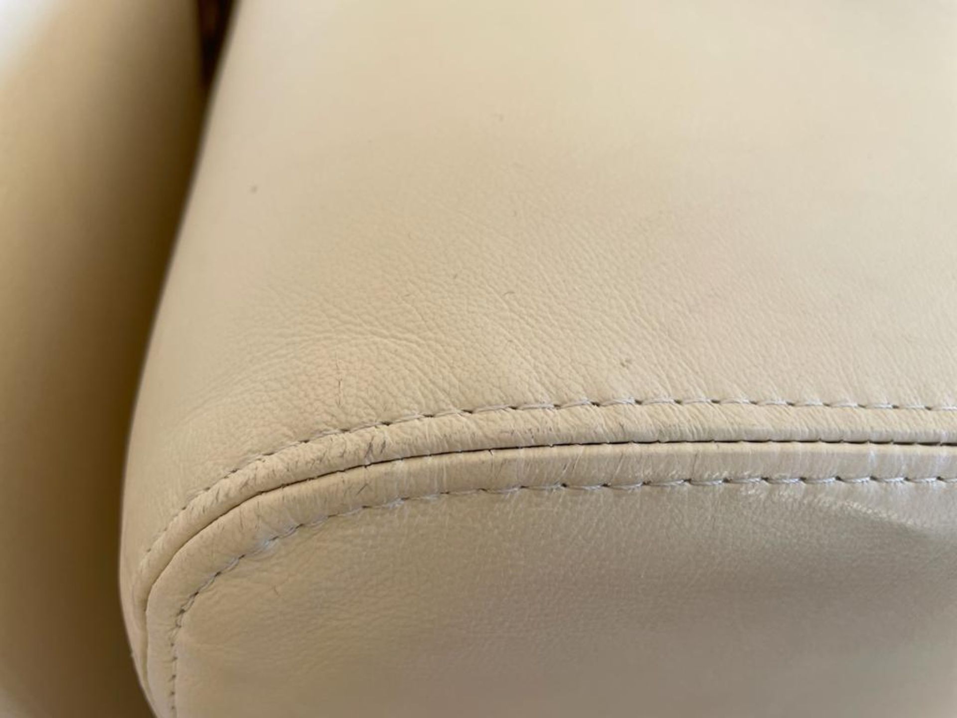 2 x Genuine Cream Leather Contemporary Sofas With Large Armpads and Curved Backs - NO VAT ON THE - Image 5 of 23