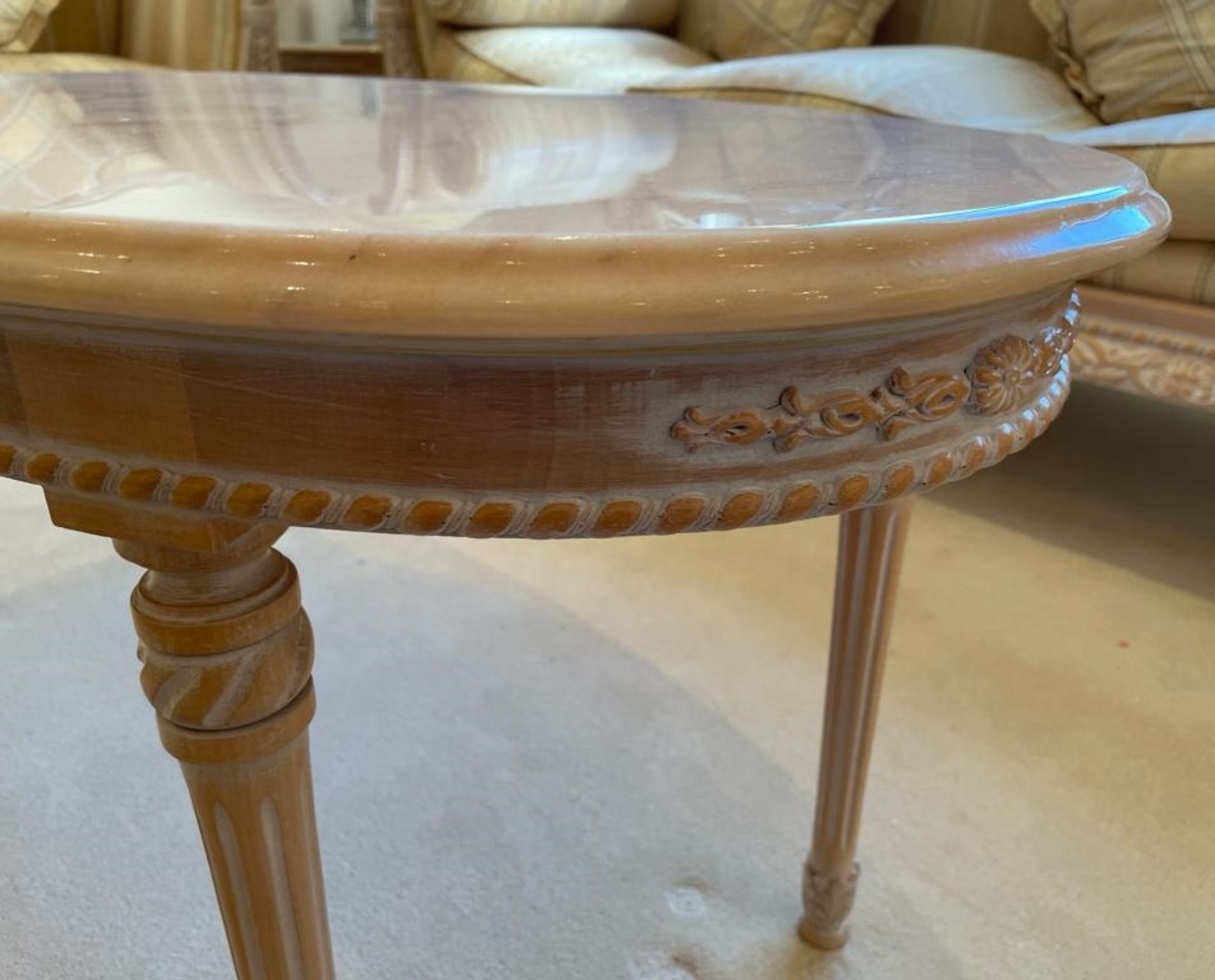 1 x French Shabby Chic Oval Coffee Table With Marble Top and Ornate Carved Base - Size: H50 x W118 x - Image 8 of 12