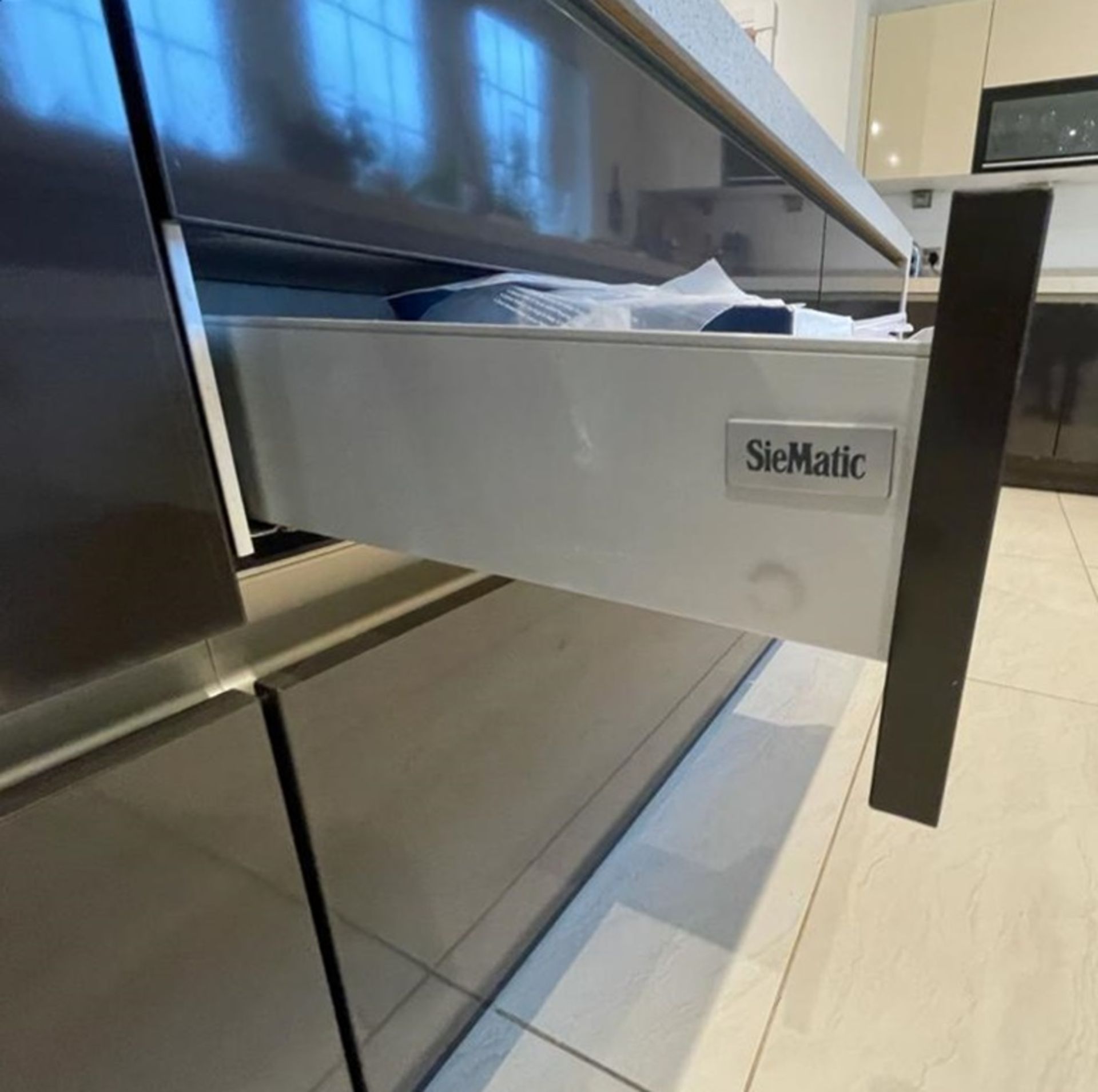 1 x Bespoke SIEMATIC Fitted S2 Handless Kitchen With High End Integrated Gaggenau Appliances - Image 63 of 76