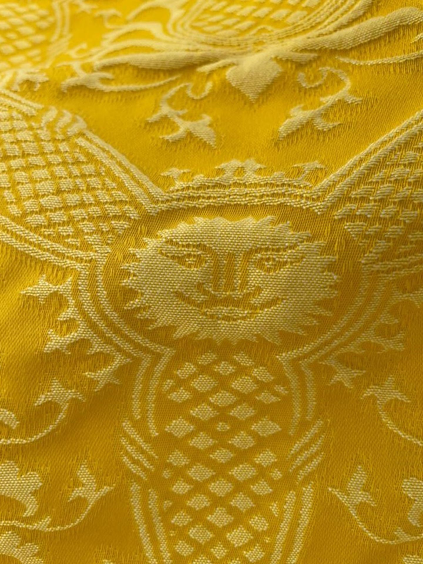 1 x Pair of Embroided Fabric Curtains With Liner - Features a Sun God Design in Yellow - NO VAT ON - Image 2 of 11