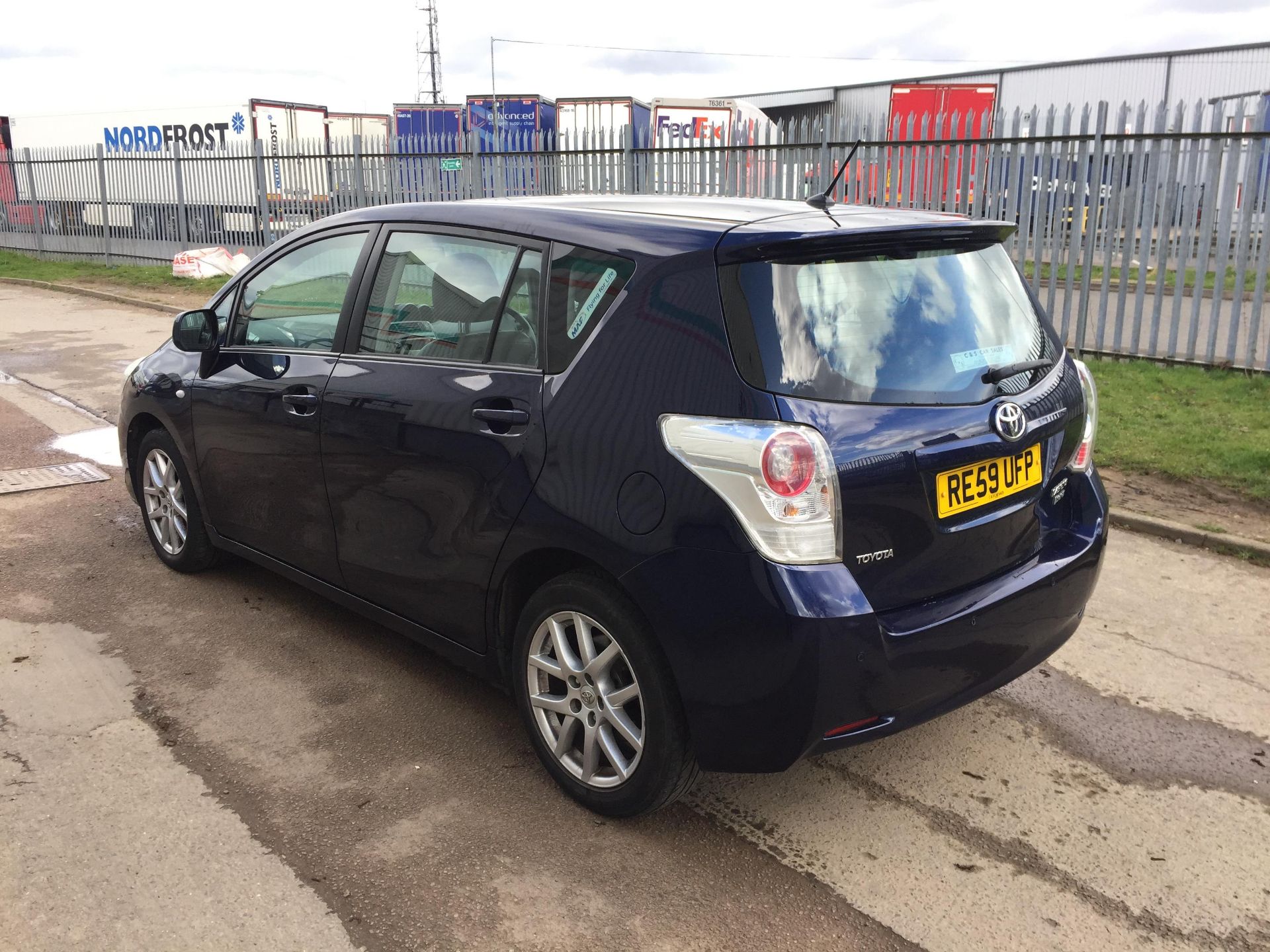 2009 Toyota Verso T spirit D-4D 2.0 5Dr MPV - CL505 - NO VAT ON THE HAMMER - Locatio - Image 12 of 24
