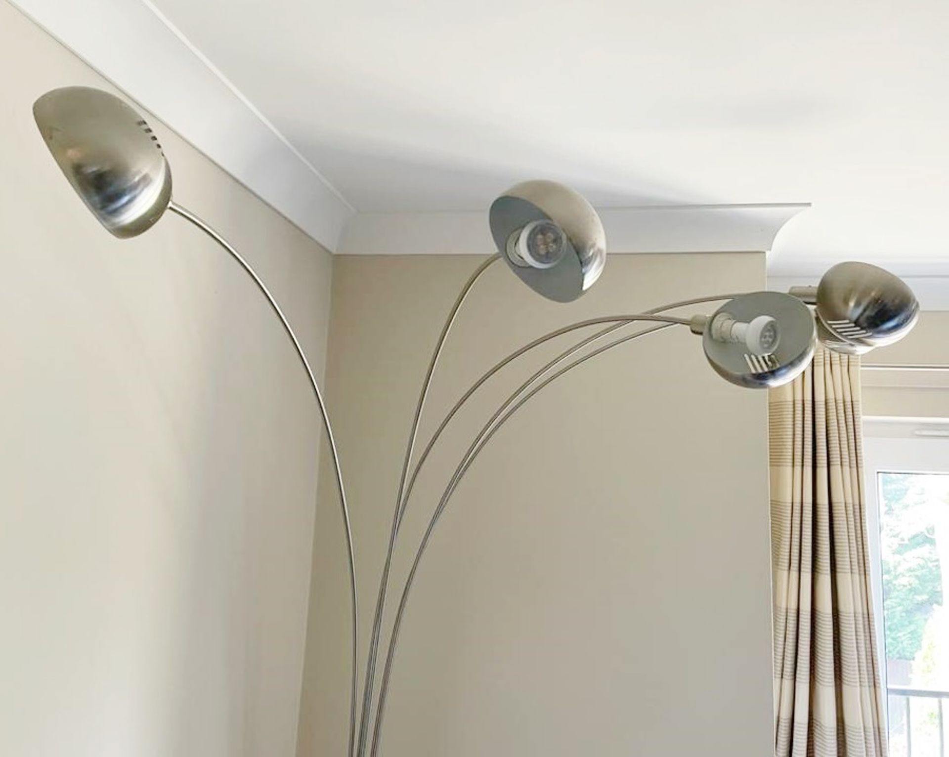 1 x Chrome Retro 1960's Style 5 Light Floor Lamp - Approx 8 Feet Tall - CL636 - Location: Hale,