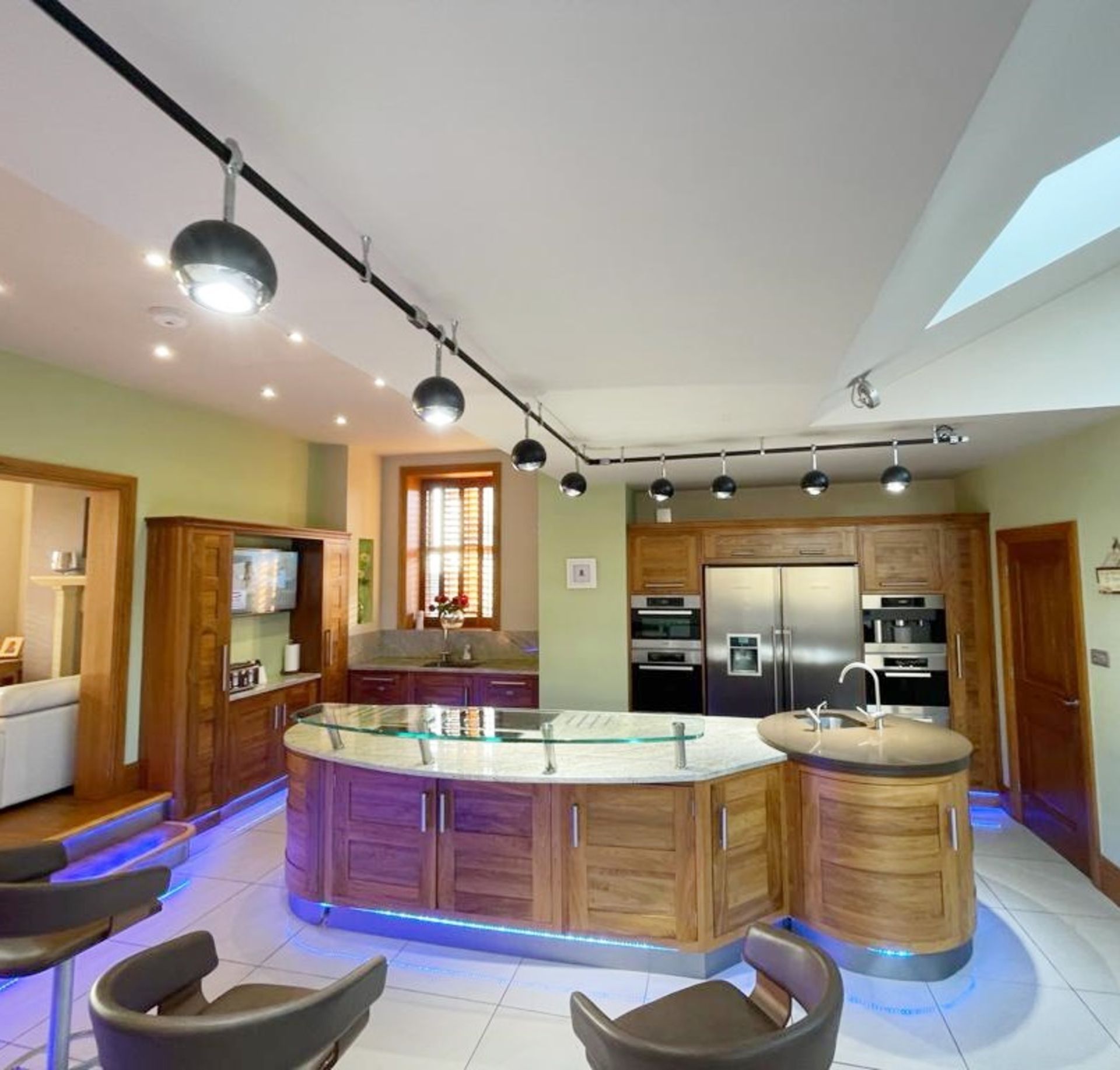 1 x Bespoke Curved Fitted Kitchen With Solid Wood Walnut Doors, Integrated Appliances, Granite Tops - Image 97 of 147