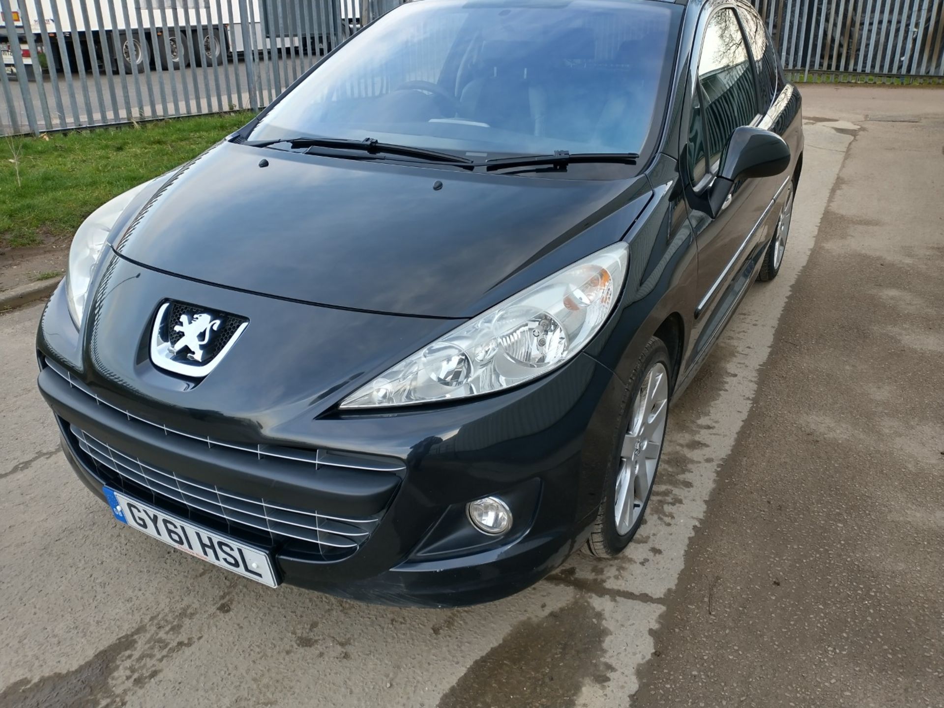 2011 Peugeot 207 Allure Auto 2.0 3DR Hatchback - CL505 - NO VAT ON THE HAMM - Image 3 of 20