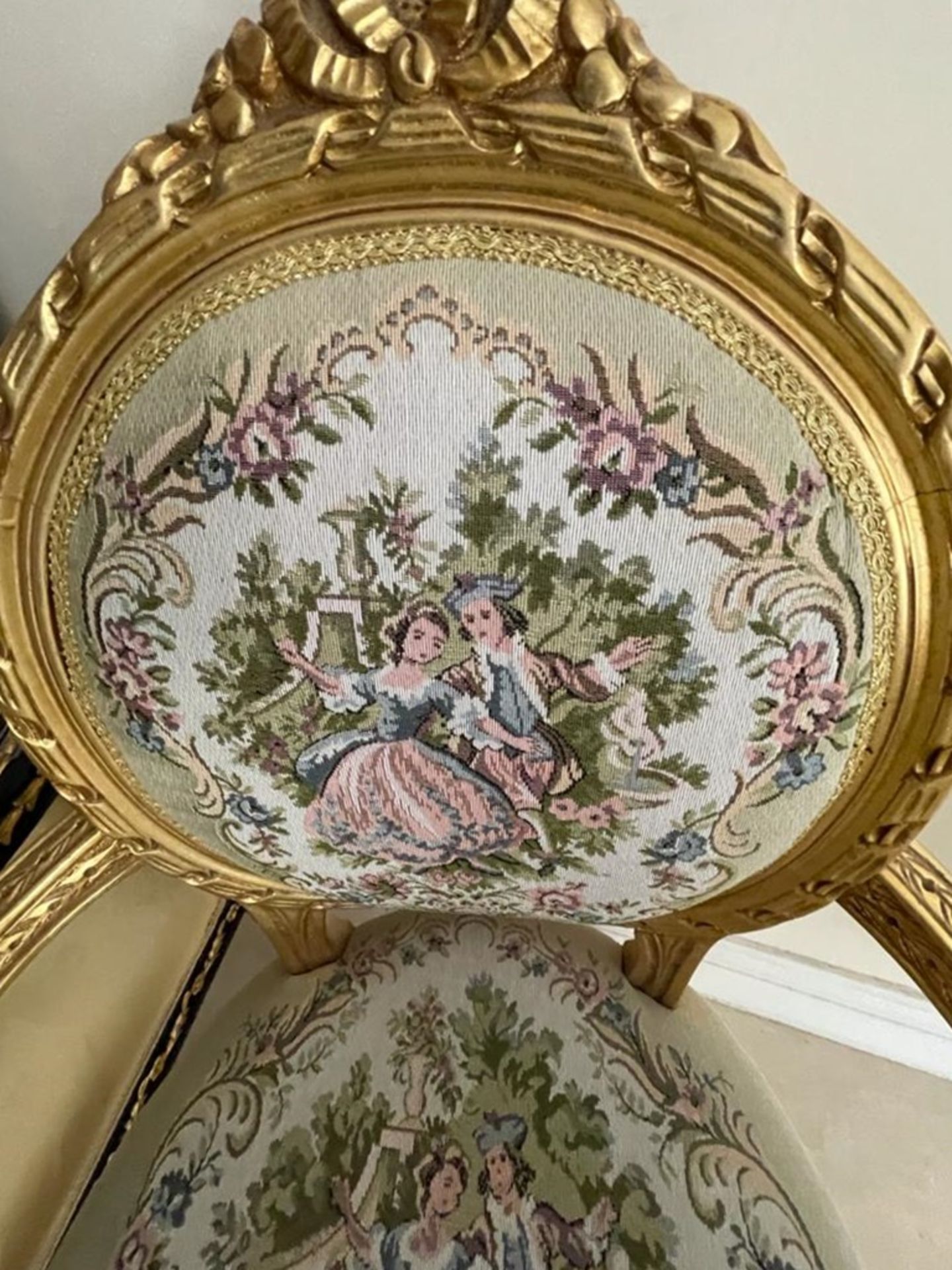 1 x Louis XVI French Style Three-Piece Salon Suite With Tapestry Upholstery and Carved Gold - Image 7 of 37