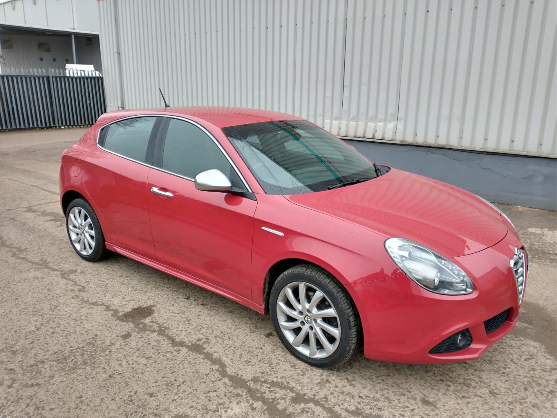 2011 Alfa Romeo Giulietta 2.0 3Dr Hatchback - CL505 - NO VAT ON THE HAMMER - Location: Corby, No - Image 8 of 17