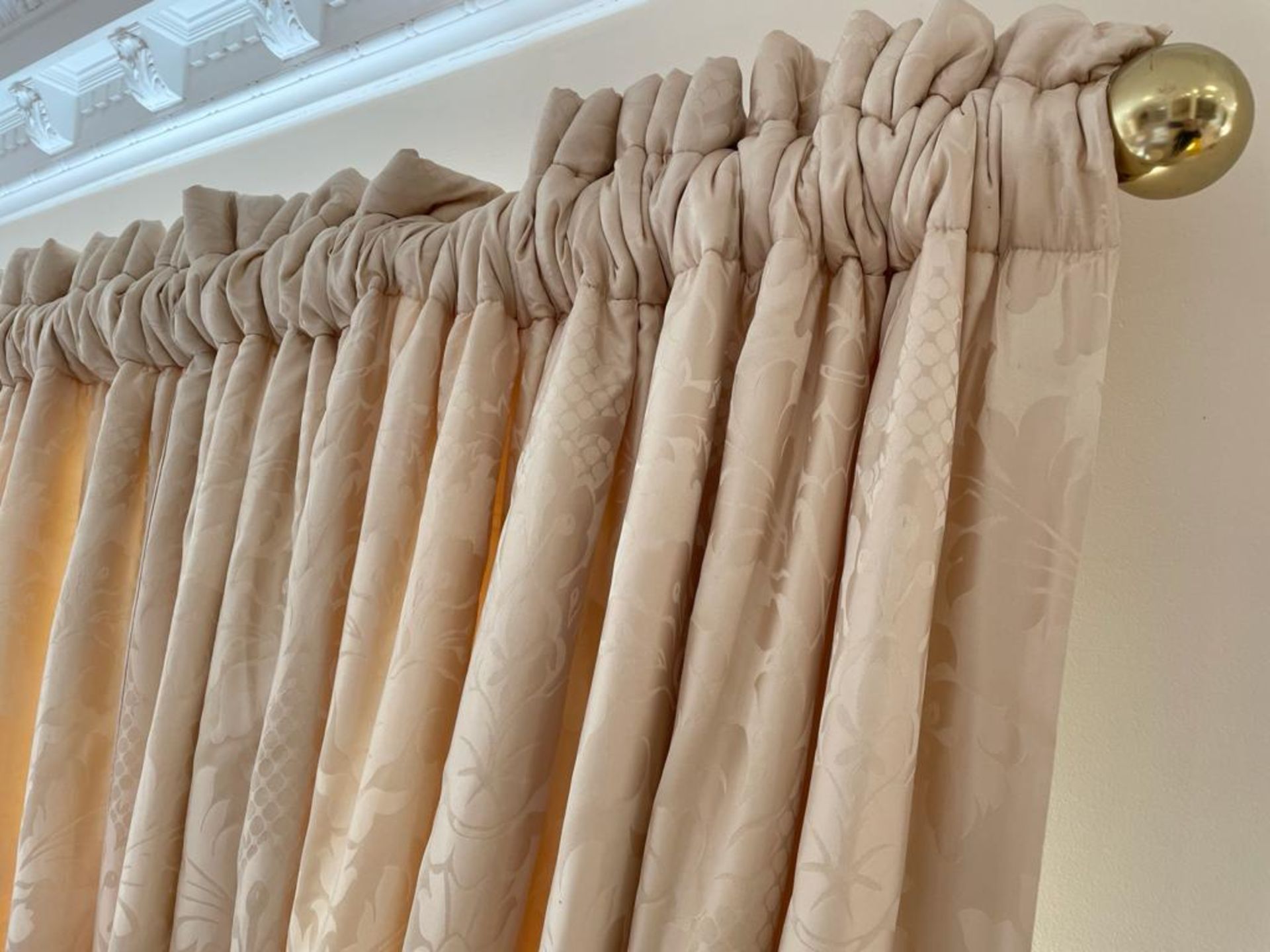 1 x Pair of Fabric Curtains With Blackout Liner and Brass Curtain Rail - Height 220 x Pole Length - Image 6 of 15