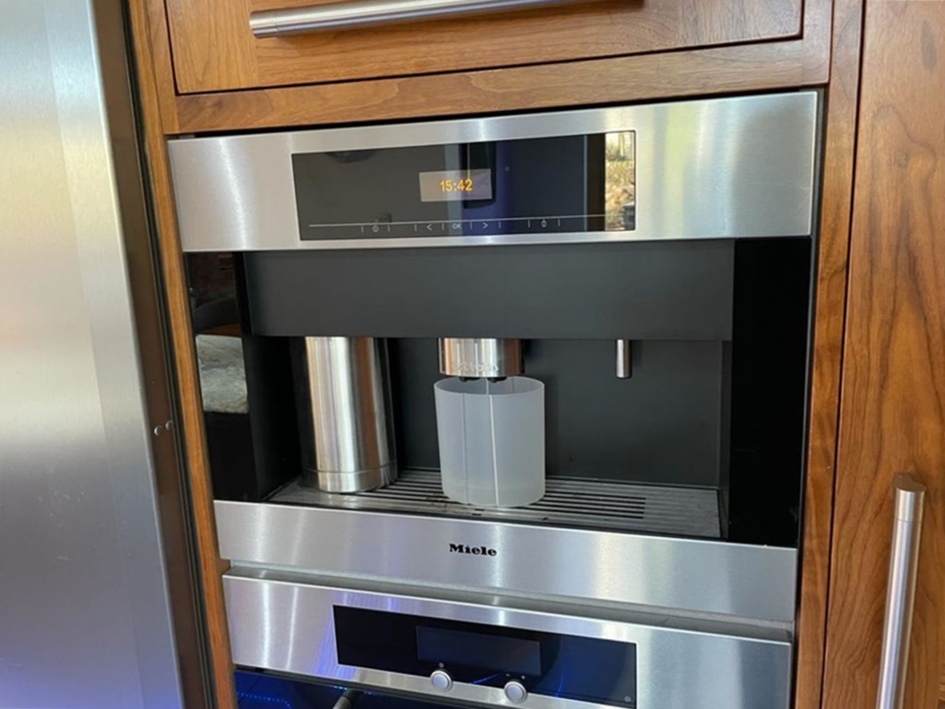 1 x Bespoke Curved Fitted Kitchen With Solid Wood Walnut Doors, Integrated Appliances, Granite Tops - Image 92 of 147