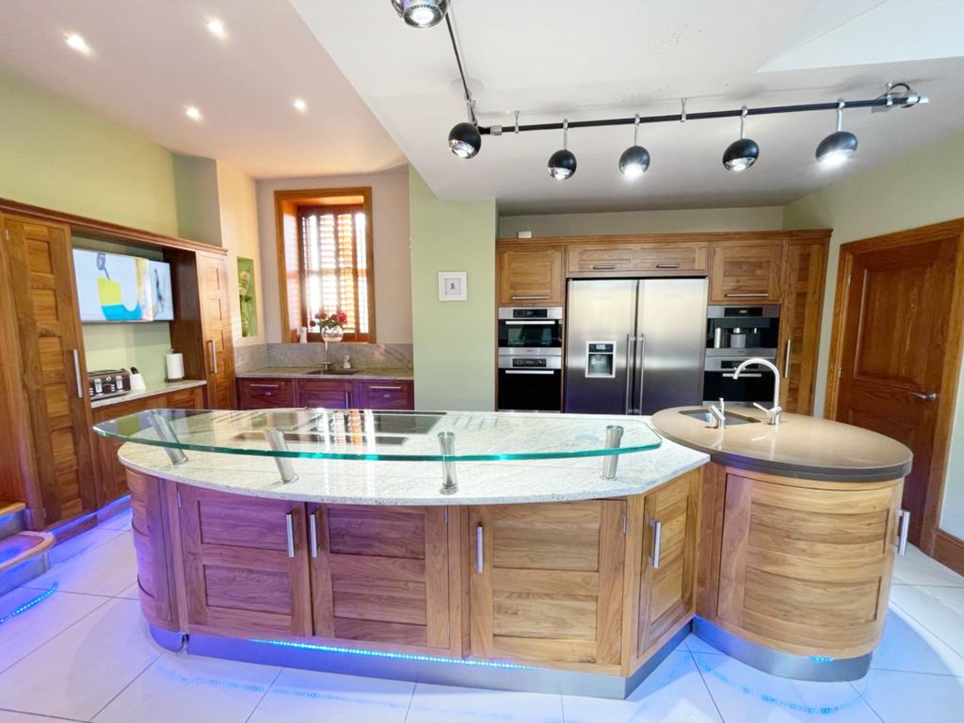 1 x Bespoke Curved Fitted Kitchen With Solid Wood Walnut Doors, Integrated Appliances, Granite Tops - Image 100 of 147