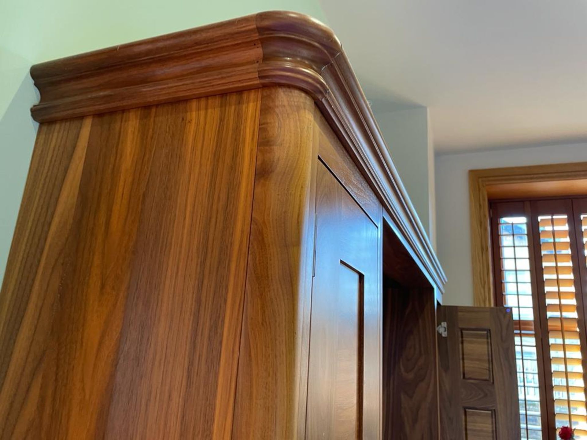 1 x Bespoke Curved Fitted Kitchen With Solid Wood Walnut Doors, Integrated Appliances, Granite Tops - Image 65 of 147