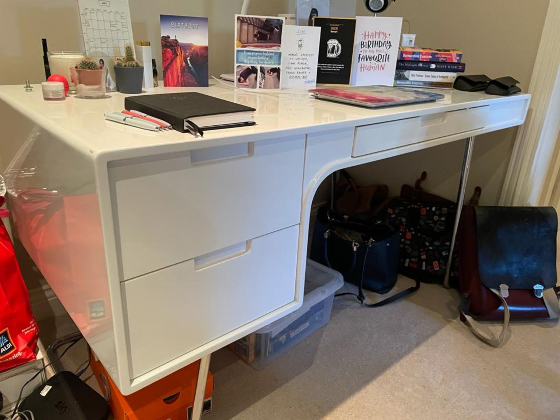 1 x Contemporary Home Office Desk in White Gloss With Chrome Legs and Three Drawers - Size: H70 x - Image 4 of 10