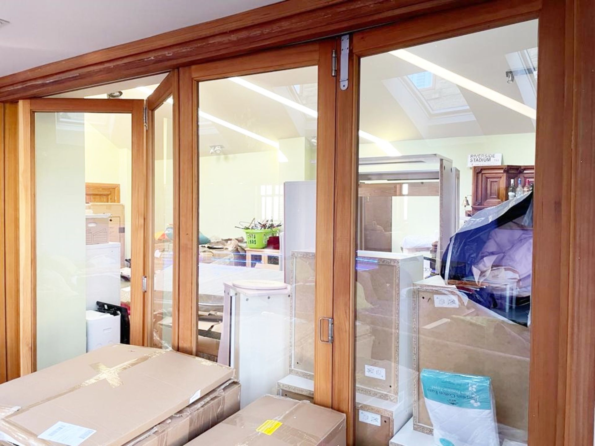 Set of 4 x Solid Wood Bi-Folding Internal Doors - NO VAT ON HAMMER - CL638 - Location: Bolton BL6