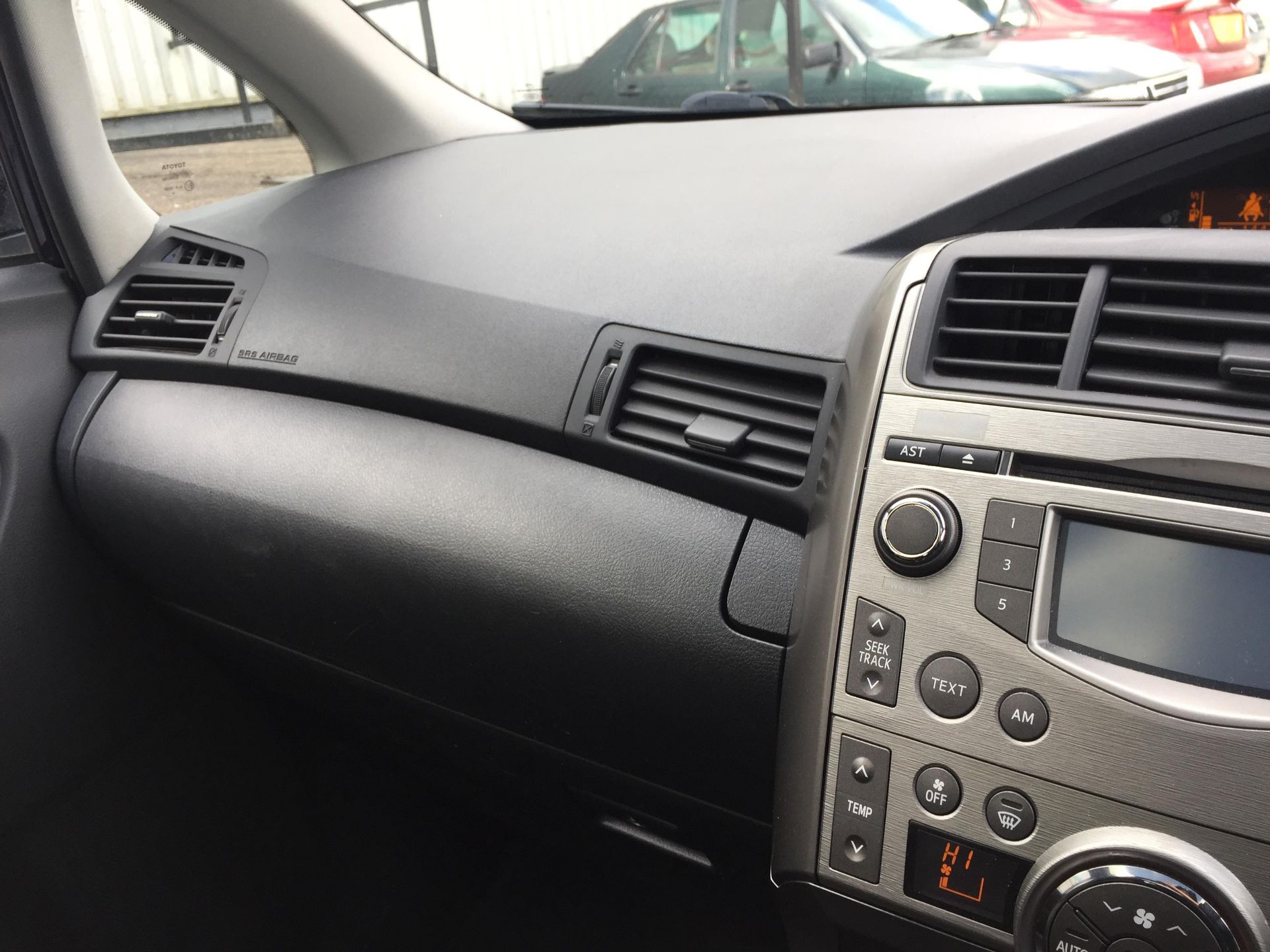 2009 Toyota Verso T spirit D-4D 2.0 5Dr MPV - CL505 - NO VAT ON THE HAMMER - Locatio - Image 20 of 24