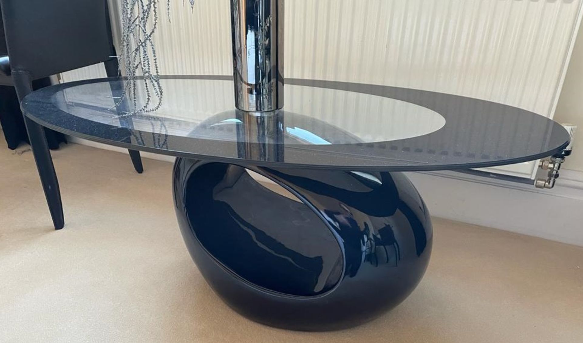 1 x Contemporary Designer Coffee Table With a High Gloss Base in Black and a Two-Tone Elliptical - Image 6 of 6
