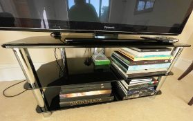 1 x Modern TV Stand With Black Glass Shelves and Chrome Supports - Size: H52 x W105 x D45 cms - NO