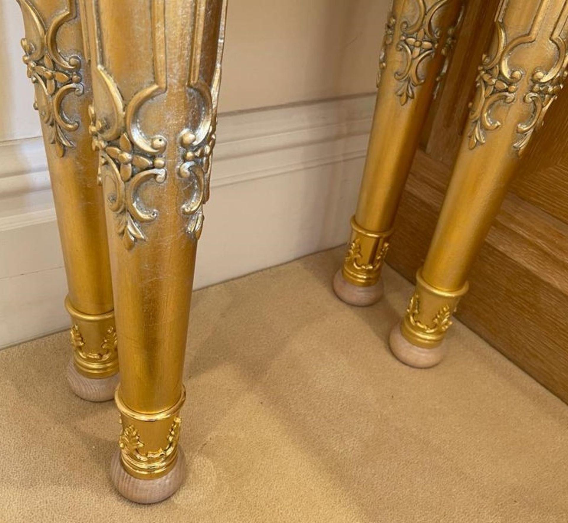 1 x Hand Carved Ornate Lamp Tables Complimented With Birchwood Veneer, Golden Pillar Legs, Carved - Image 2 of 10