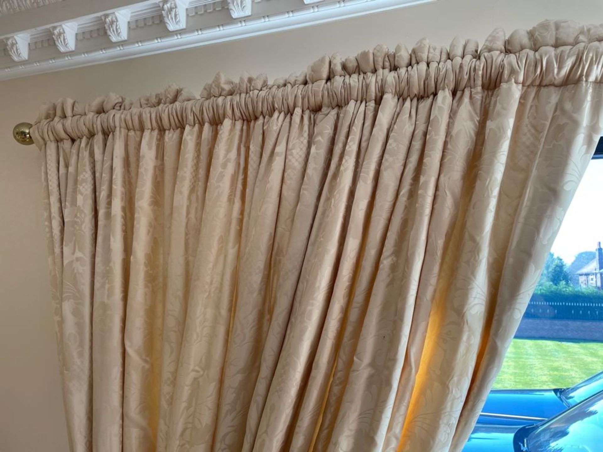 1 x Pair of Fabric Curtains With Blackout Liner and Brass Curtain Rail - Height 220 x Pole Length - Image 5 of 6