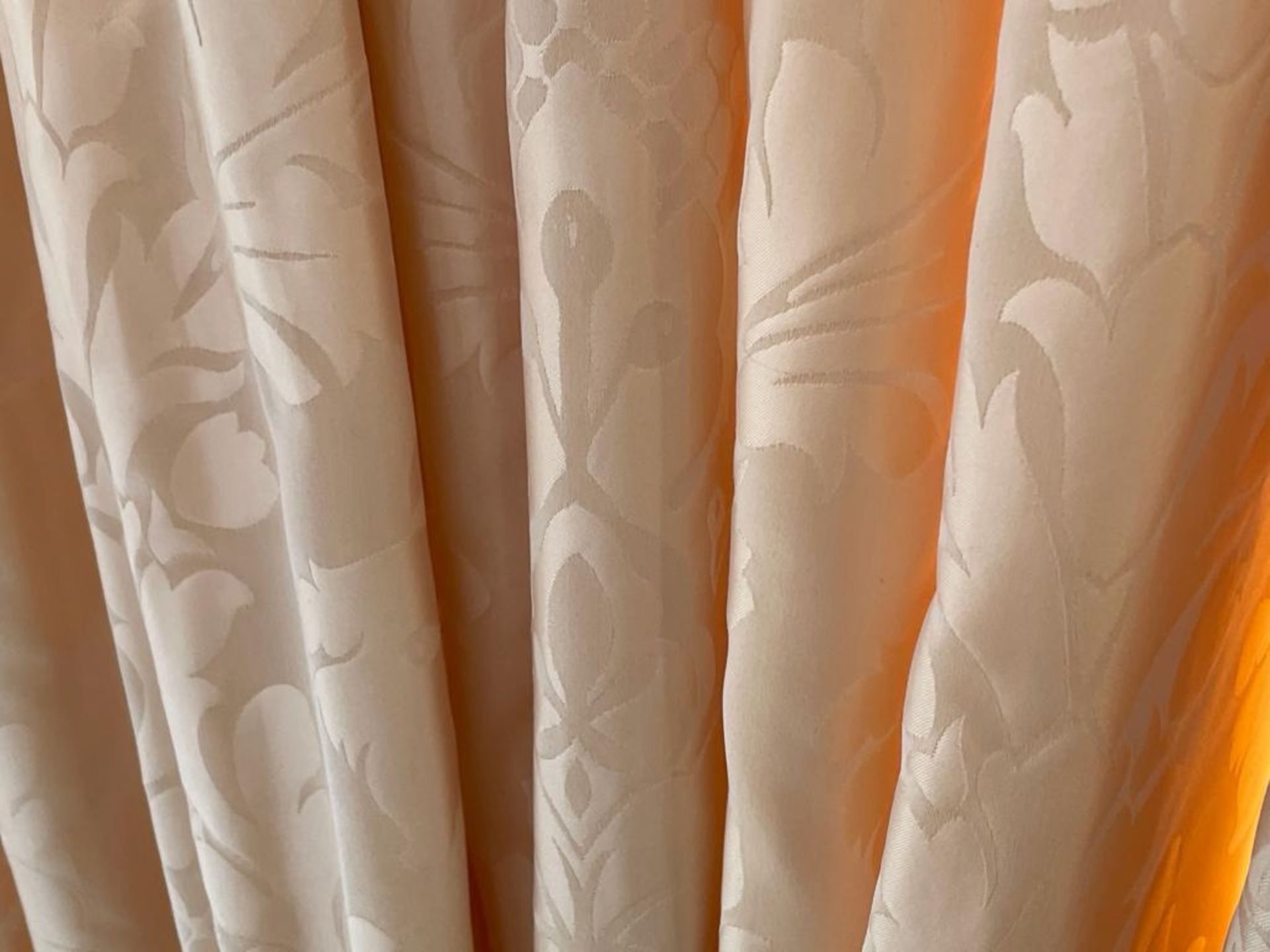 1 x Pair of Fabric Curtains With Blackout Liner and Brass Curtain Rail - Height 220 x Pole Length - Image 4 of 15