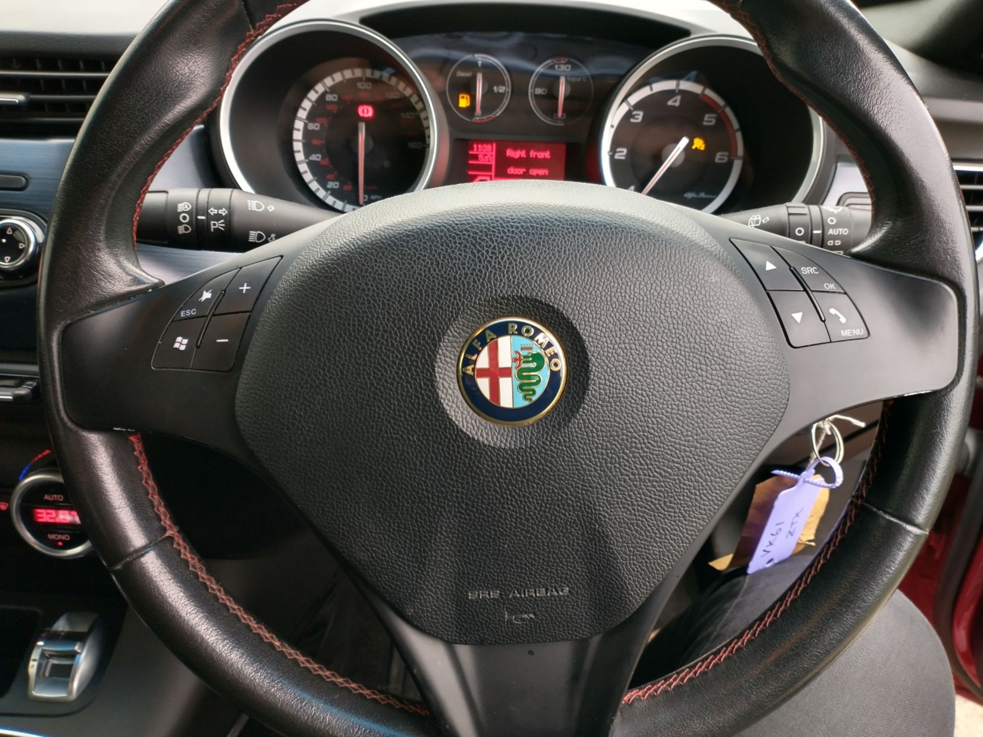 2011 Alfa Romeo Giulietta 2.0 3Dr Hatchback - CL505 - NO VAT ON THE HAMMER - Location: Corby, No - Image 15 of 17